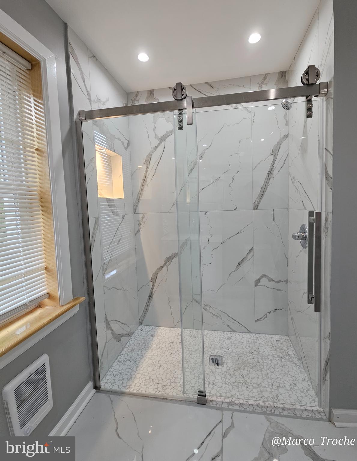 FRANKFORD - Residential