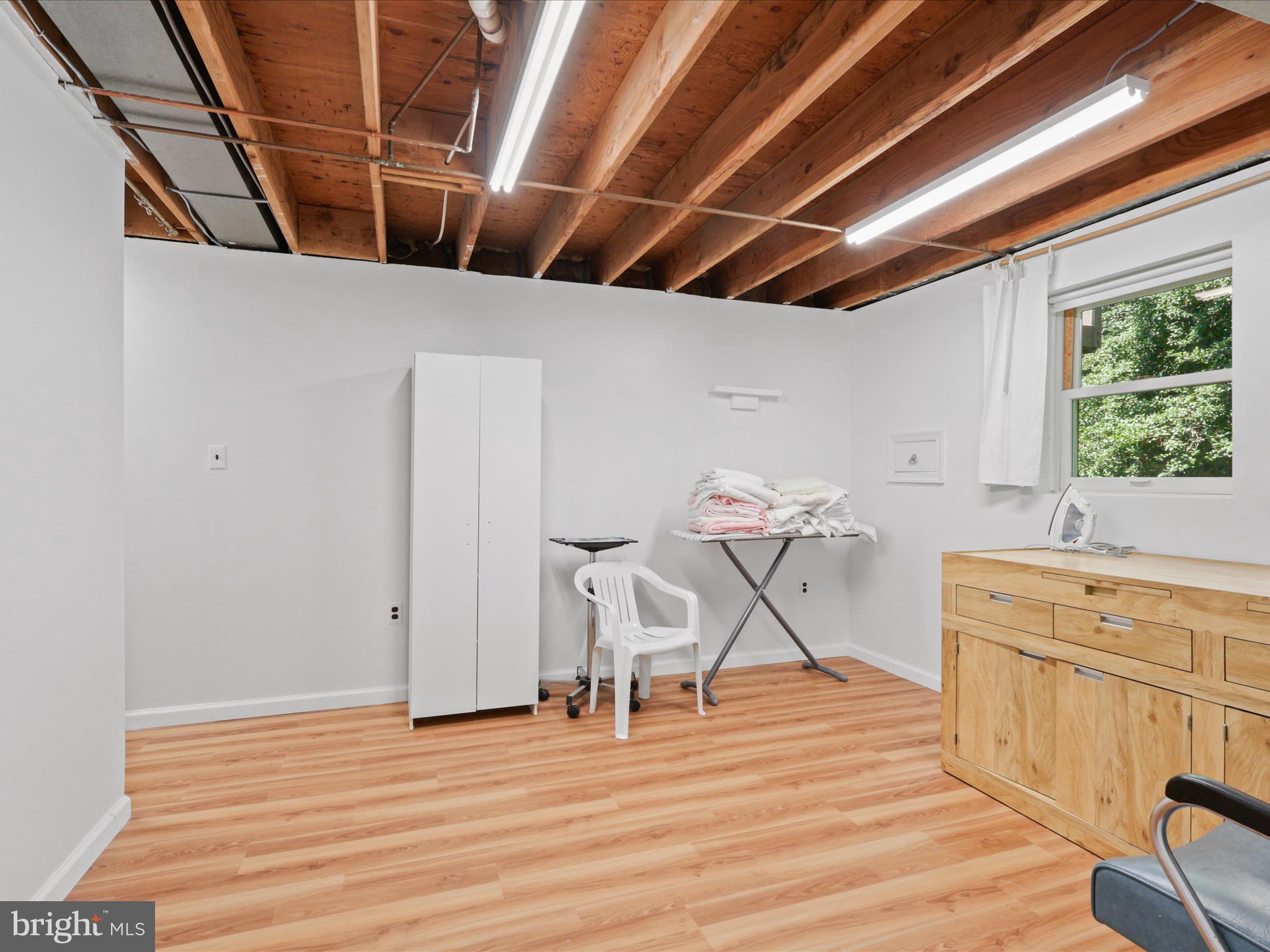 SOMERSET SOUTH - Residential Lease