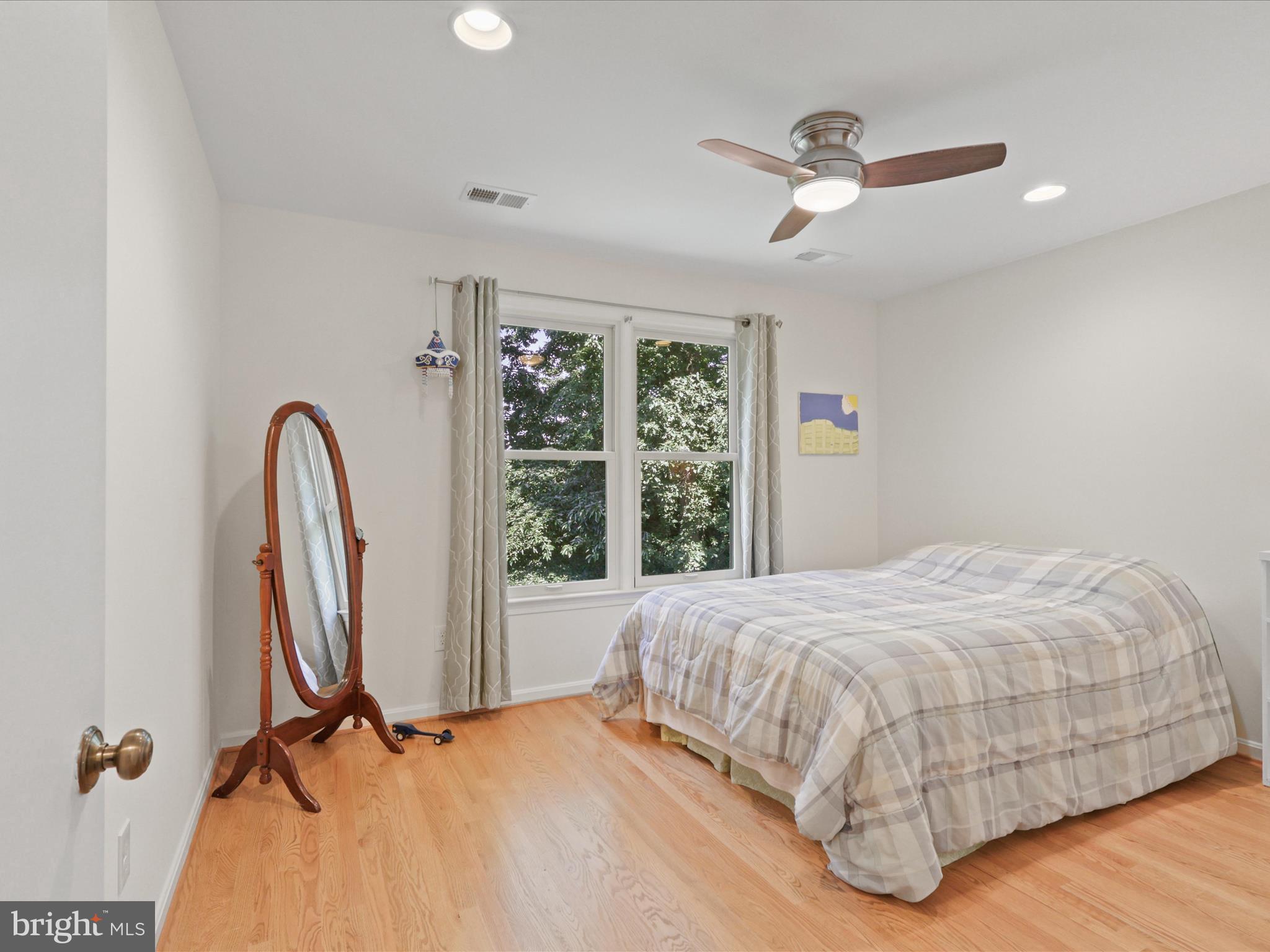 SOMERSET SOUTH - Residential Lease