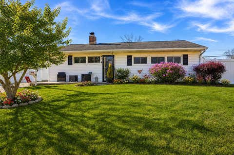 Apartment For Sale - 5 Thimbleberry Lane<br/> LEVITTOWN, PA 19054