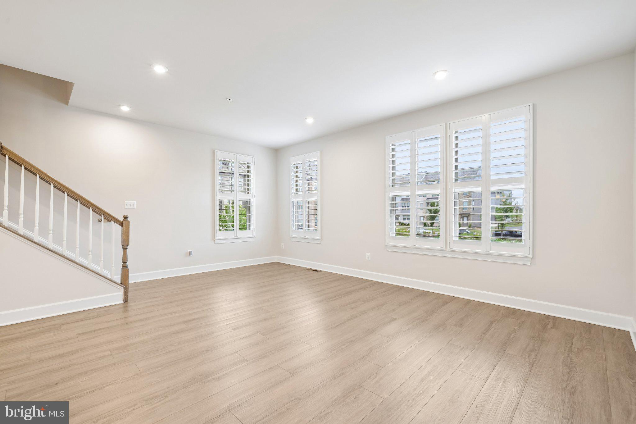 12614 KNOTTWOOD LANE