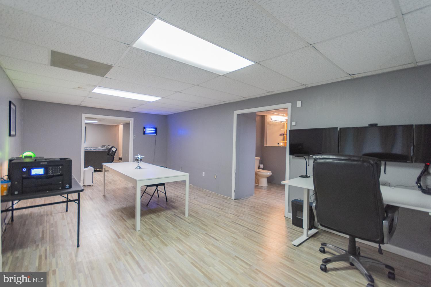 SHANNONDALE - Residential Lease