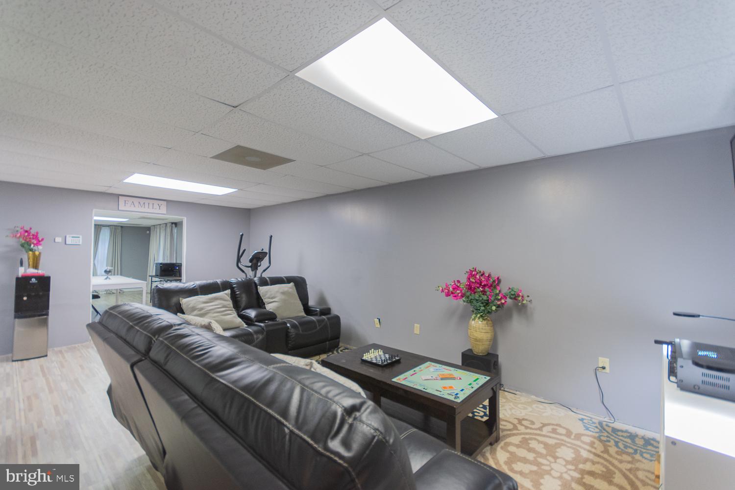 SHANNONDALE - Residential Lease