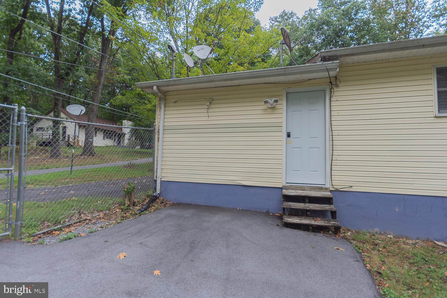 SHANNONDALE - Residential Lease