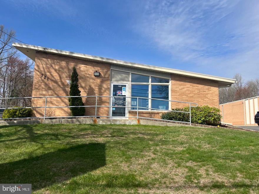 2 BUILDINGS ZONED COMMERCIAL   Great location. Even better plus, this is heavily traveled area   Formerly City Home Heath Care.  This property includes two parcel numbers 1750/1689 .