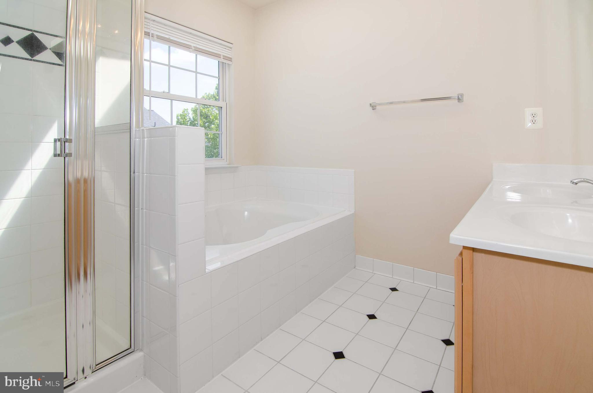 CROFTON FARMS - Residential Lease