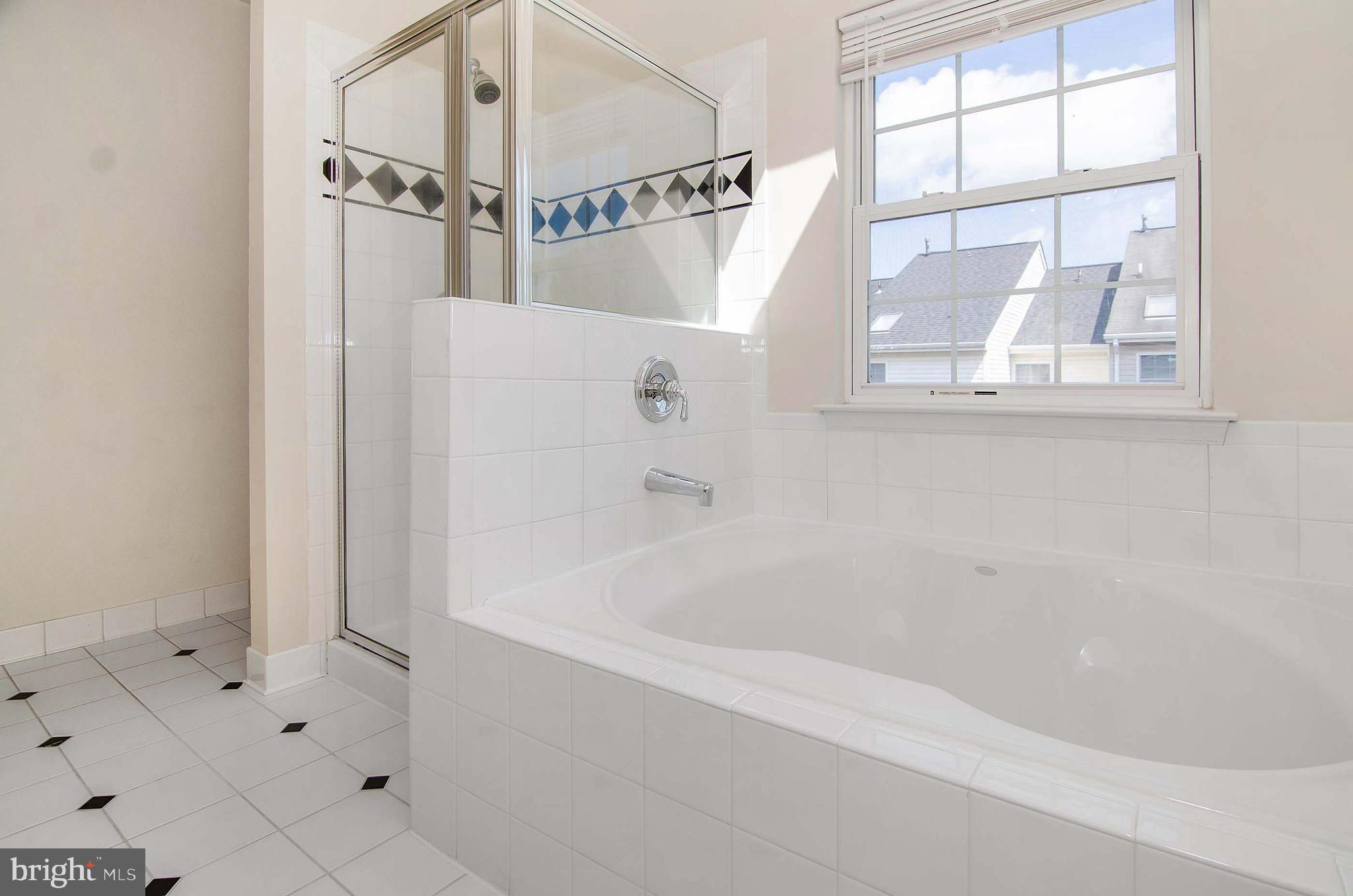 CROFTON FARMS - Residential Lease