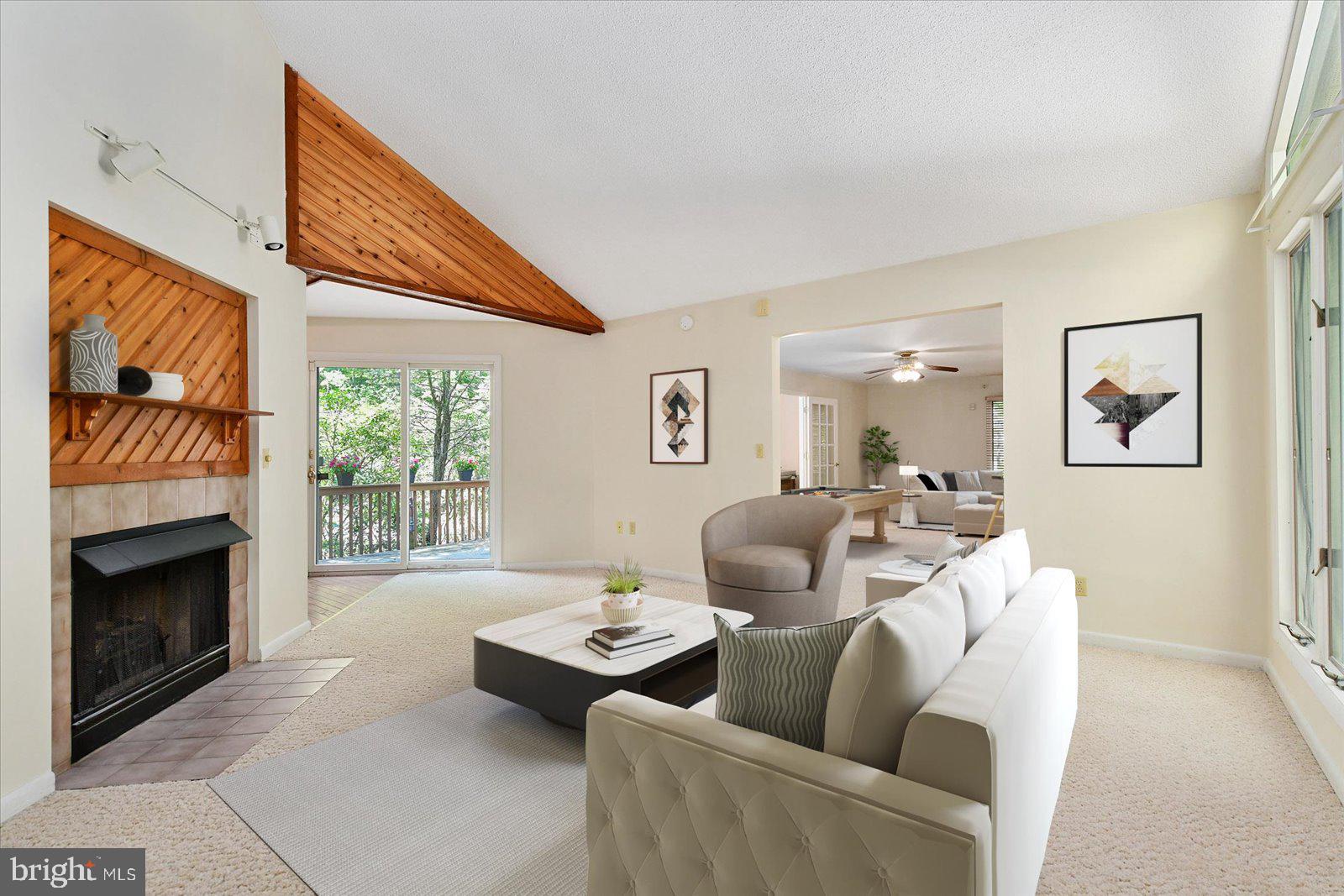 2 EDGEWOOD DRIVE