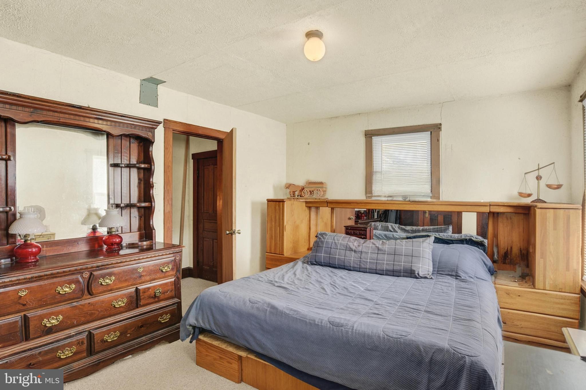 ELIZABETHVILLE BOROUGH - Residential