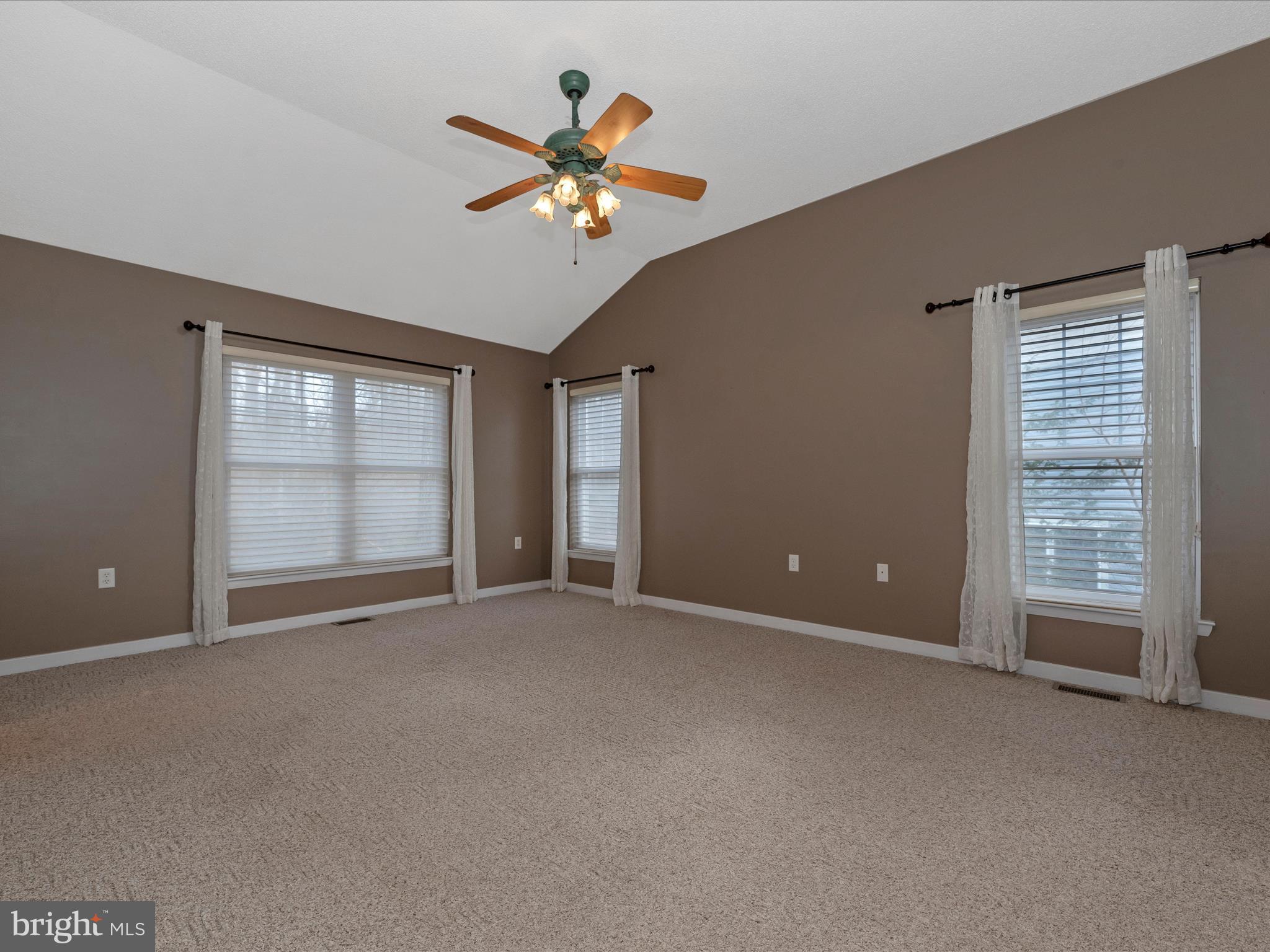 THE MEADOW AT NEW MARKET - Residential