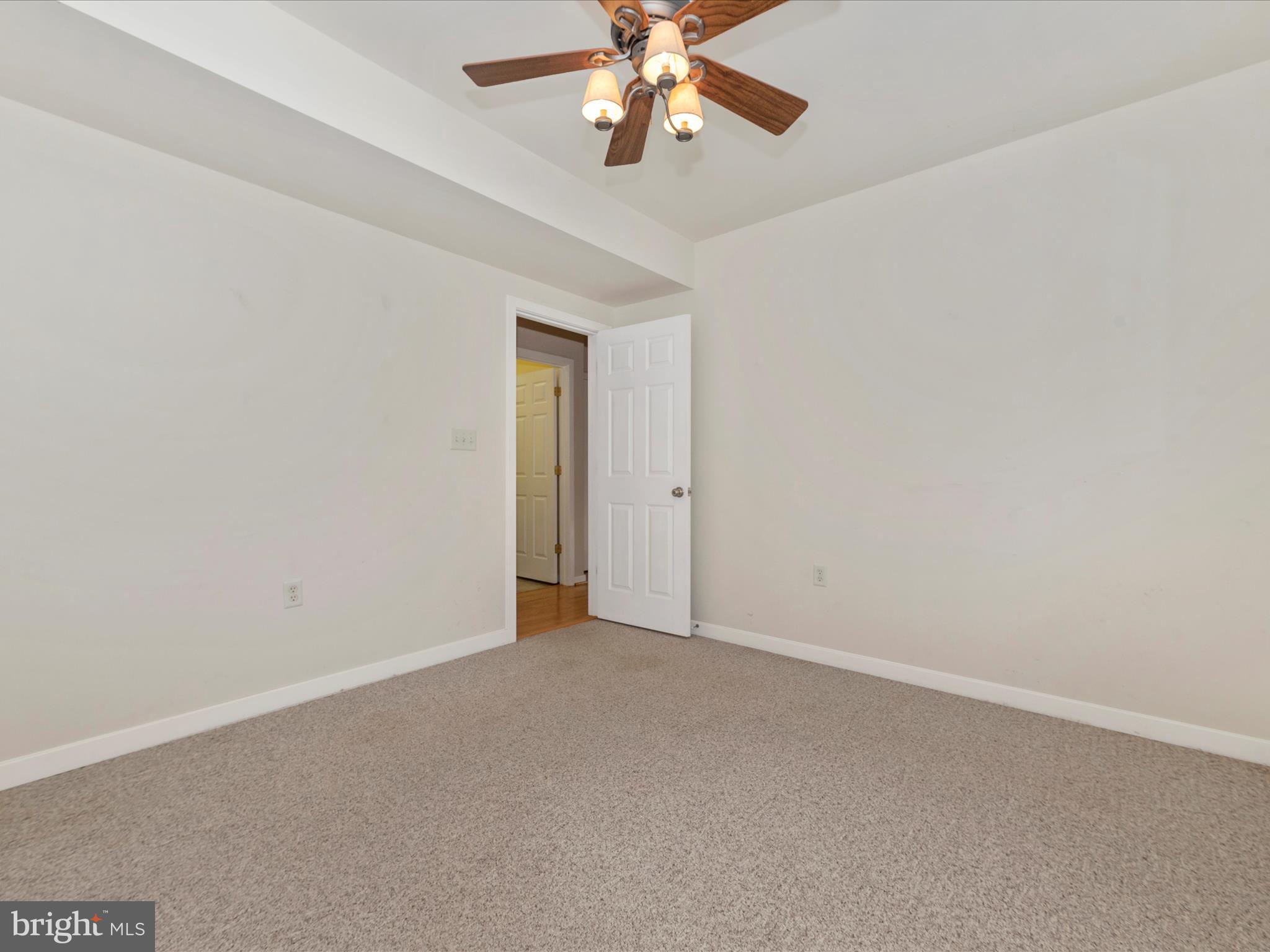 THE MEADOW AT NEW MARKET - Residential