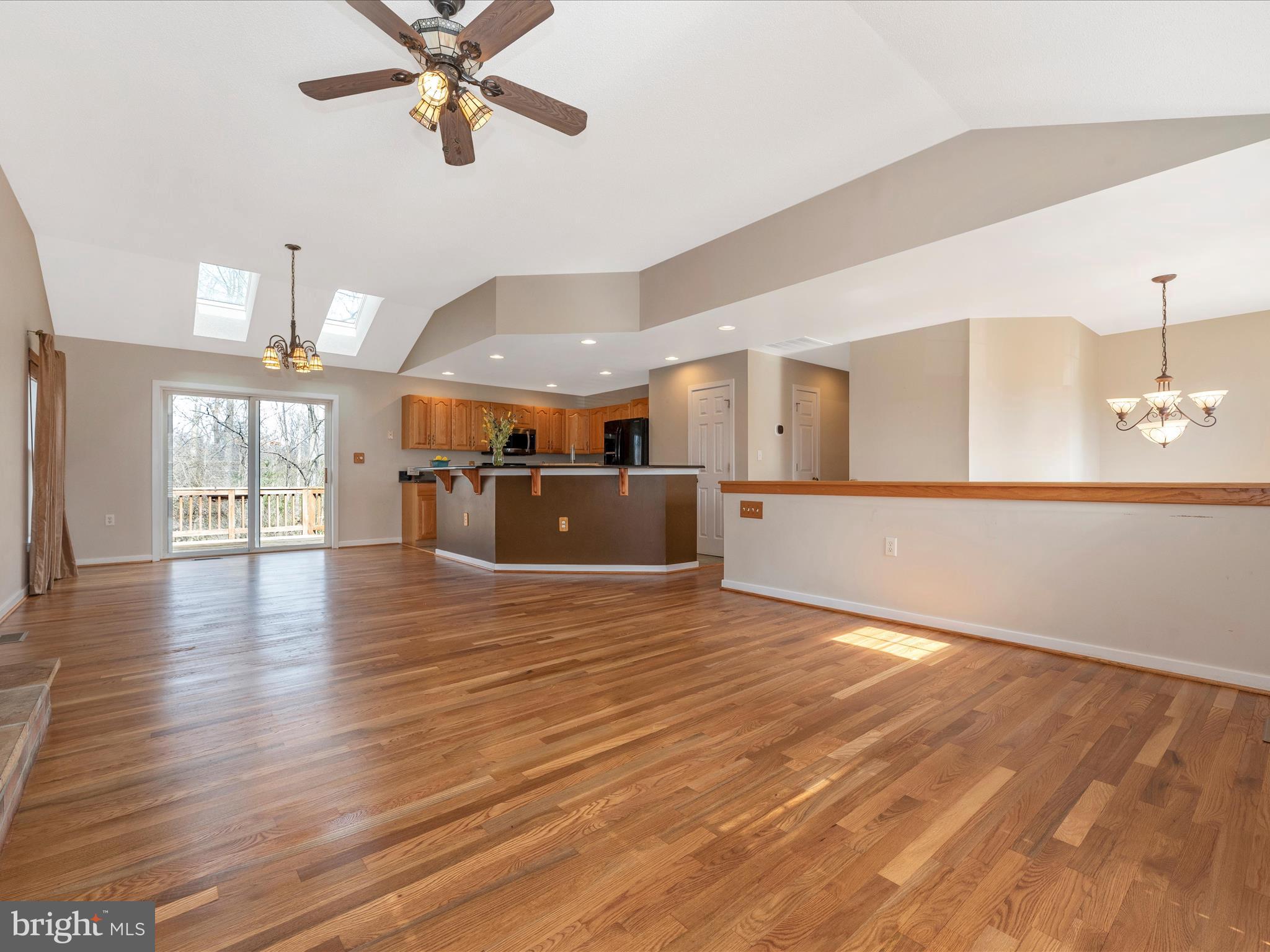 THE MEADOW AT NEW MARKET - Residential