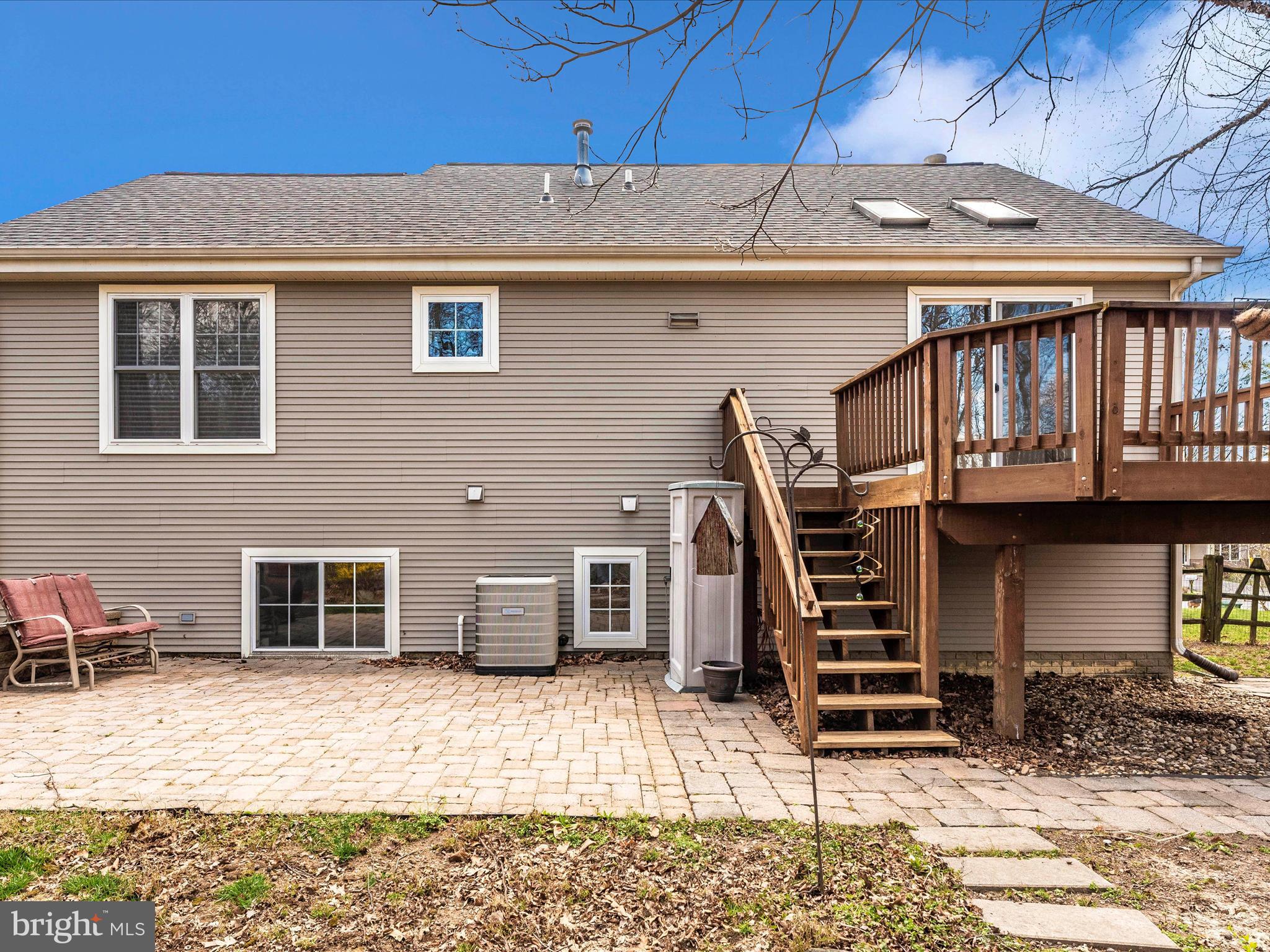 THE MEADOW AT NEW MARKET - Residential