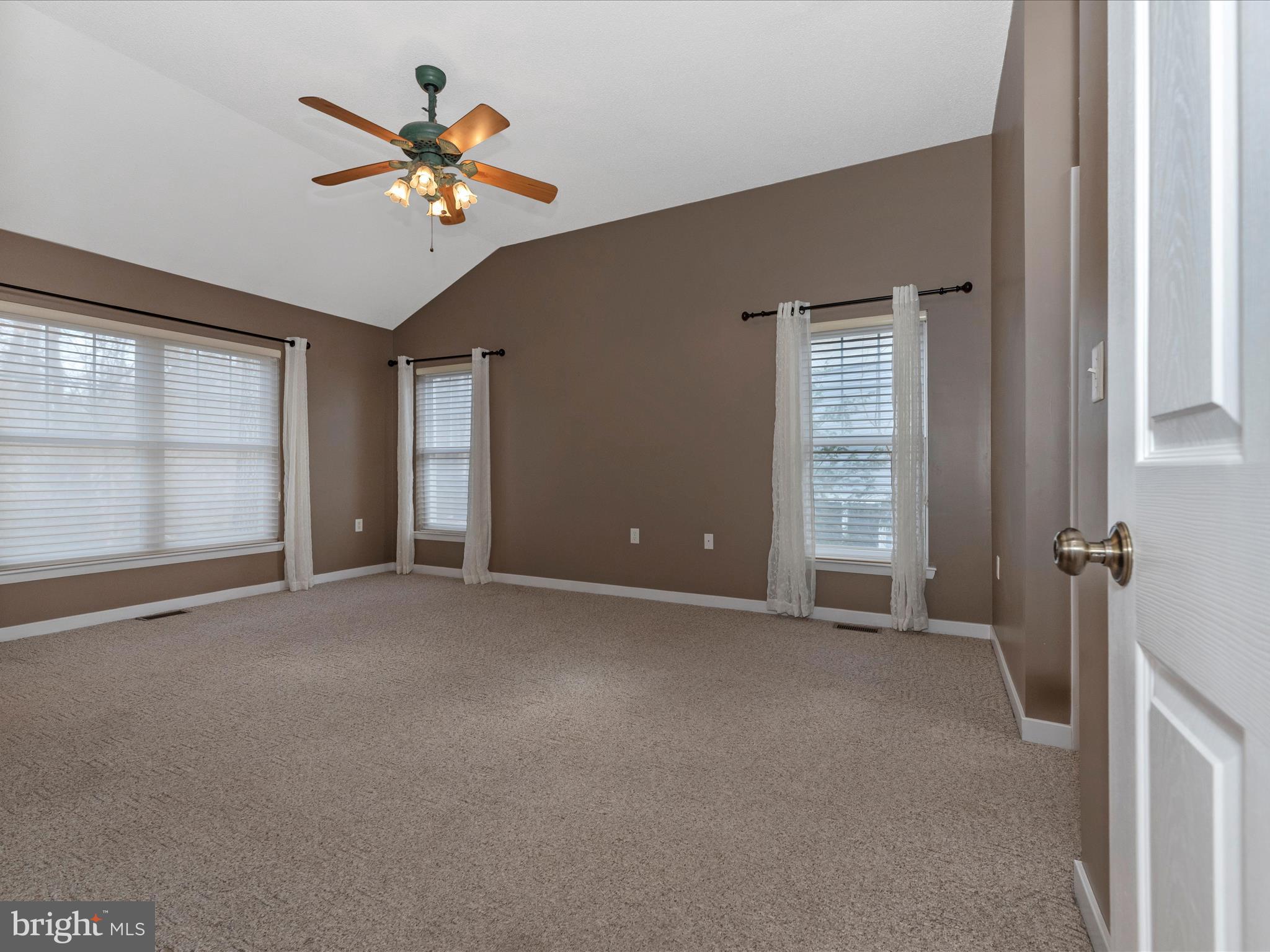 THE MEADOW AT NEW MARKET - Residential