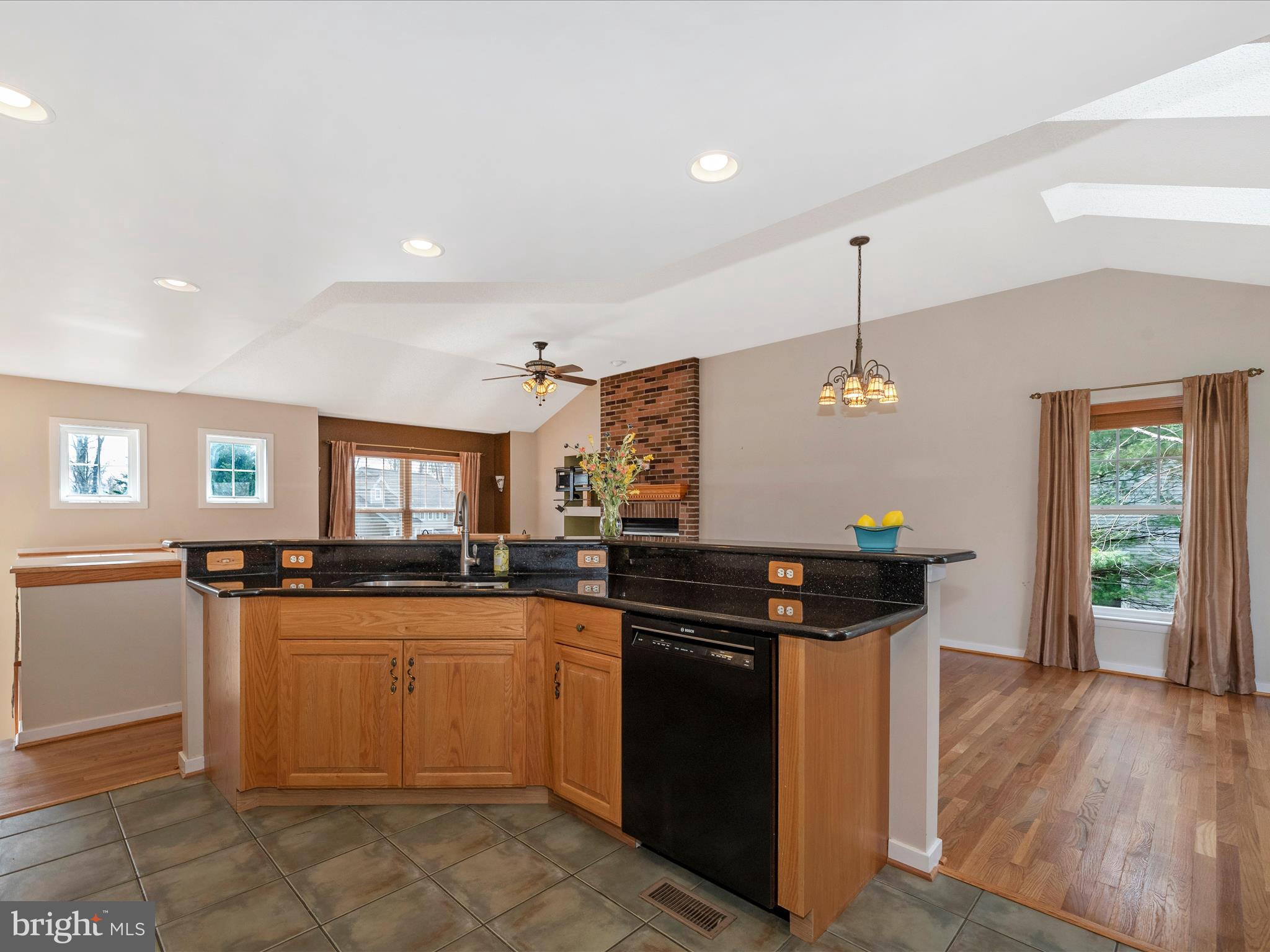 THE MEADOW AT NEW MARKET - Residential