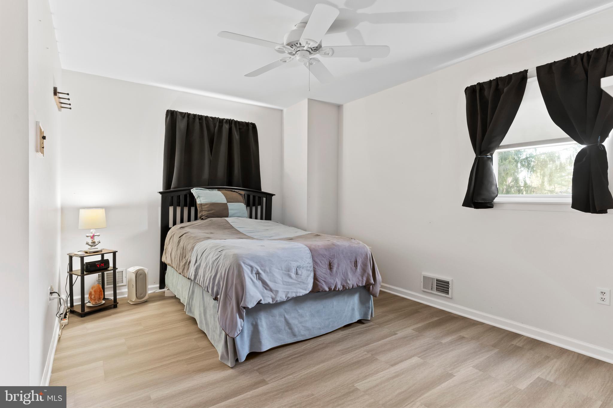 PINEBROOK - Residential