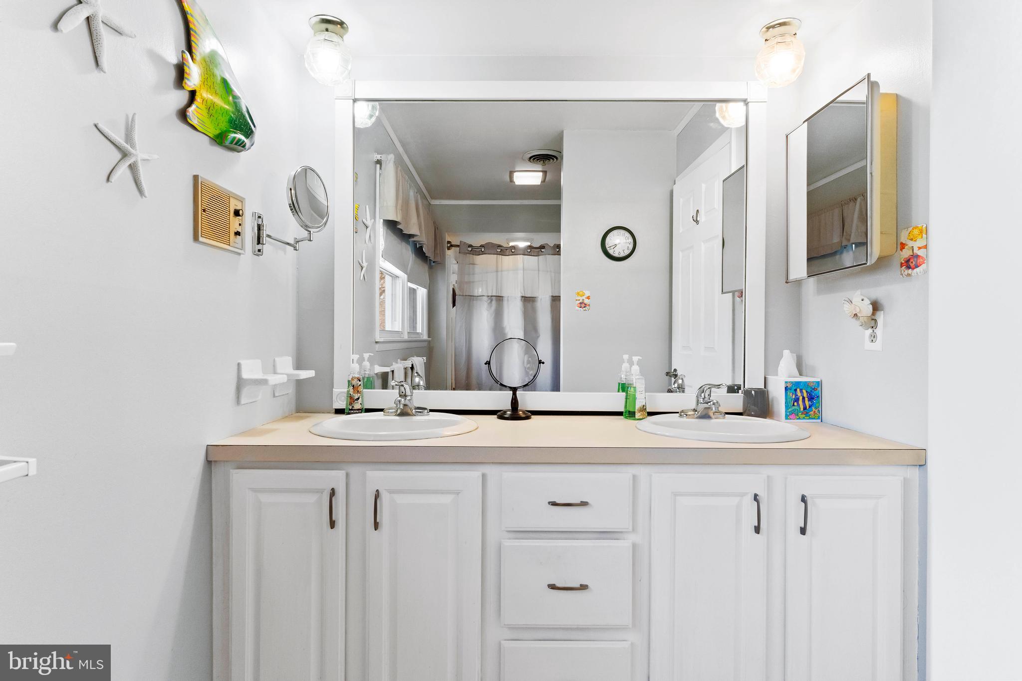 PINEBROOK - Residential