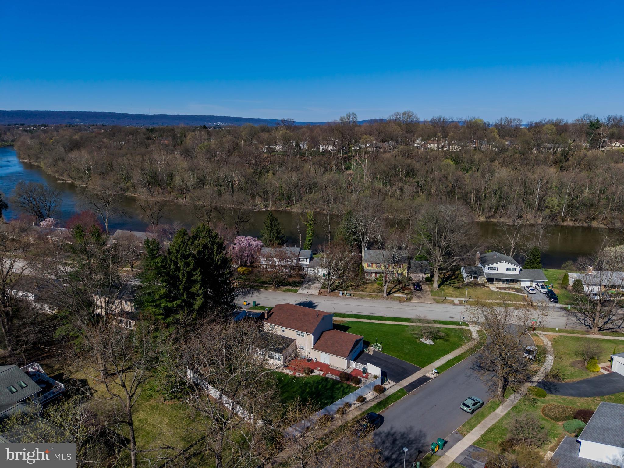 PINEBROOK - Residential