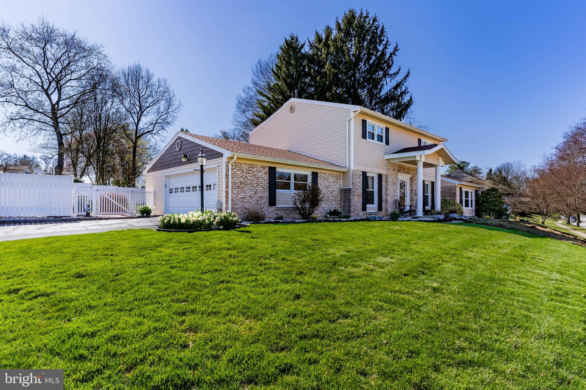 PINEBROOK - Residential