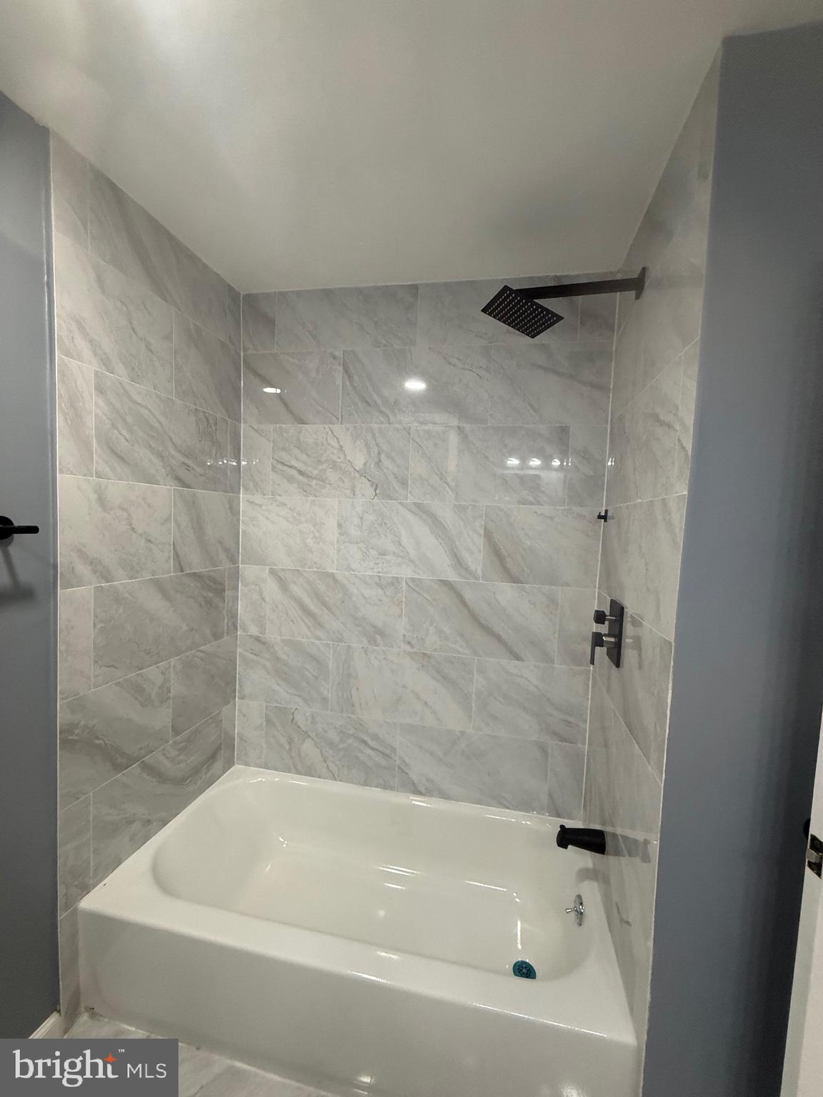 PHILADELPHIA (NORTHEAST) - Residential