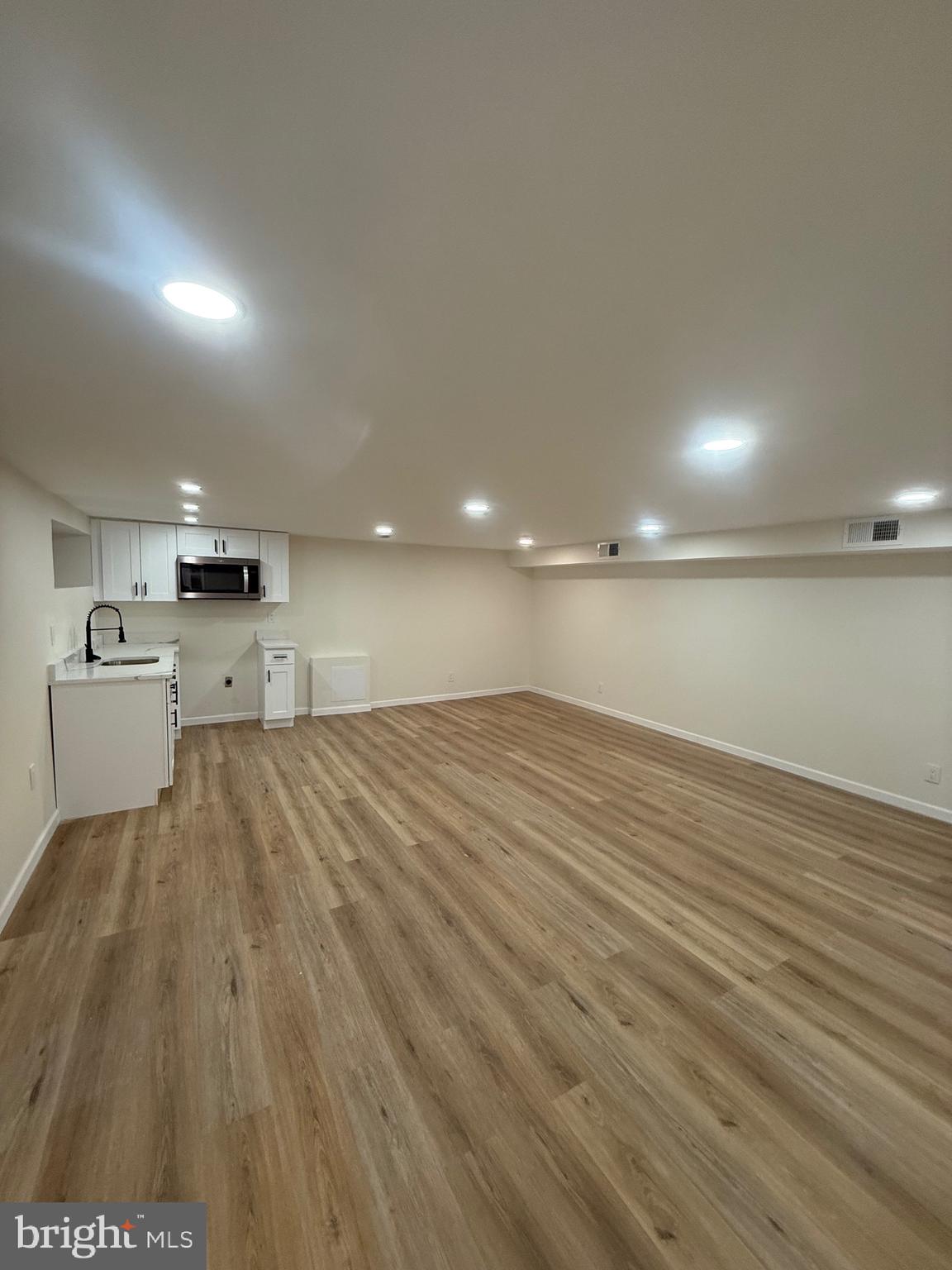 PHILADELPHIA (NORTHEAST) - Residential