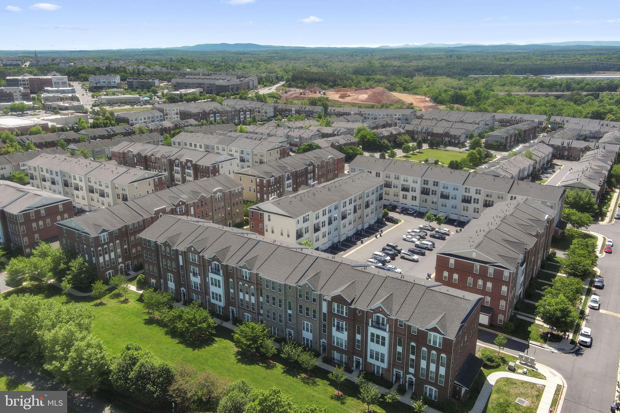 GOOSE CREEK VILLAGE NORTH - Residential