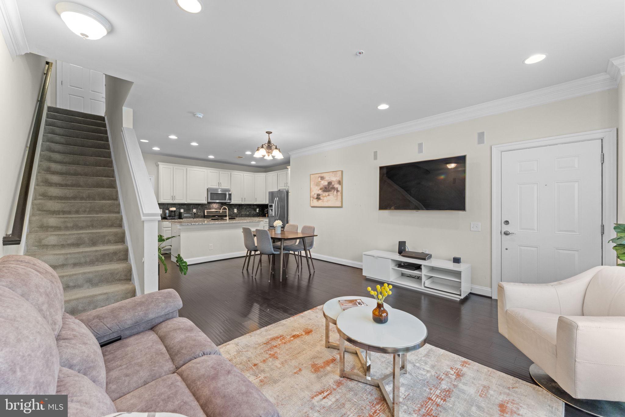 GOOSE CREEK VILLAGE NORTH - Residential