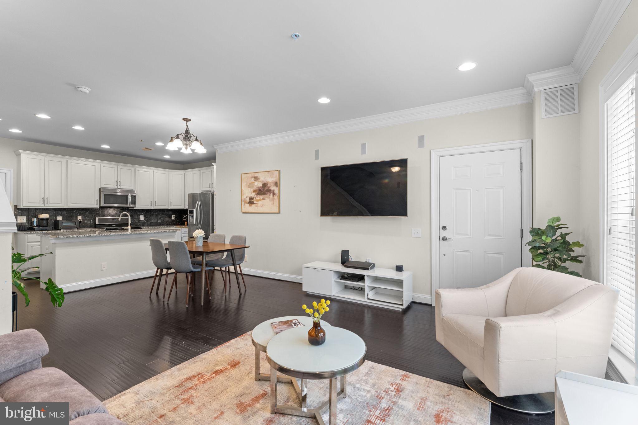 GOOSE CREEK VILLAGE NORTH - Residential