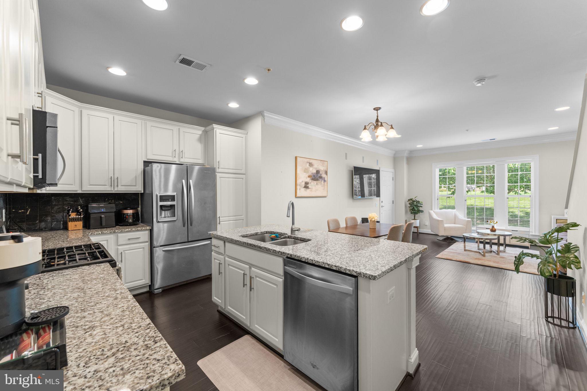GOOSE CREEK VILLAGE NORTH - Residential