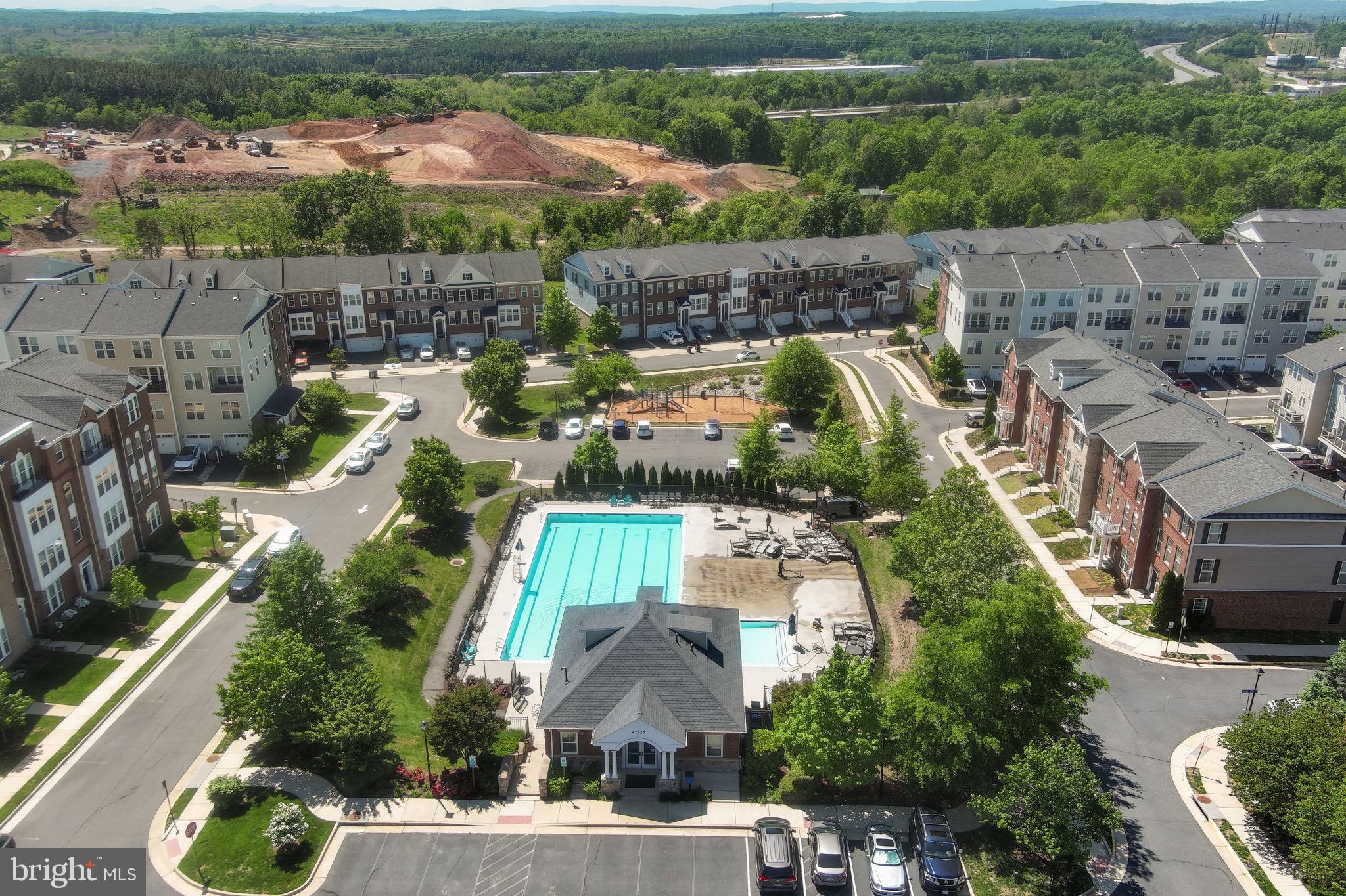 GOOSE CREEK VILLAGE NORTH - Residential