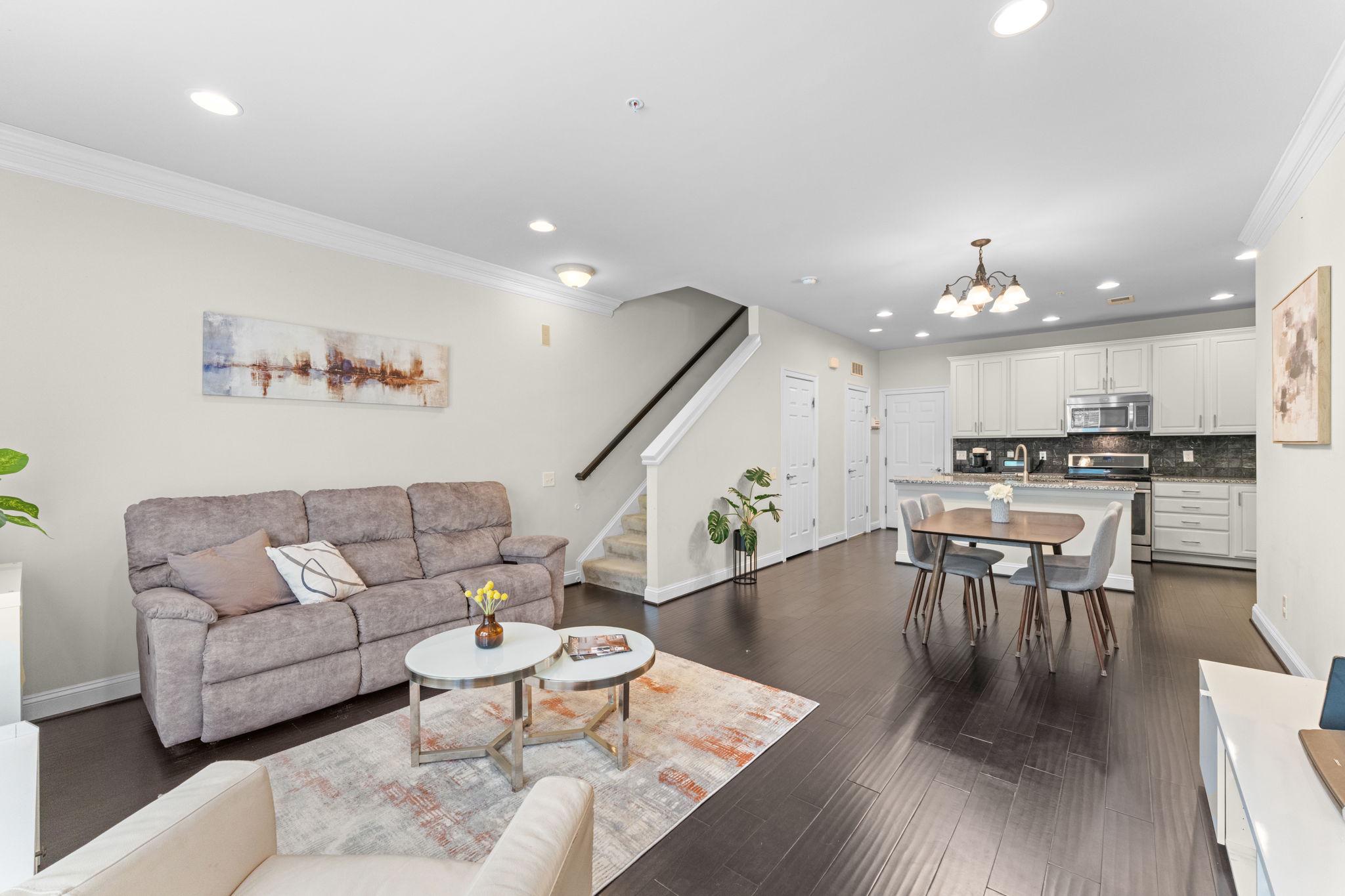 GOOSE CREEK VILLAGE NORTH - Residential