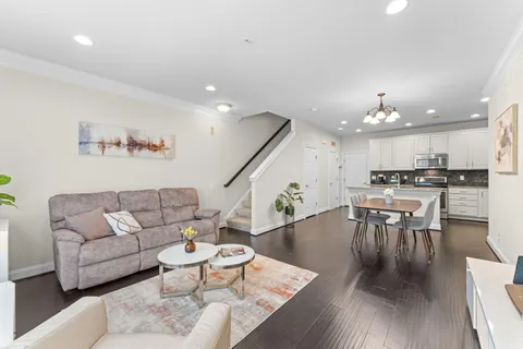 42831 Burrell Square, Ashburn, VA 20147 - #: VALO2124928