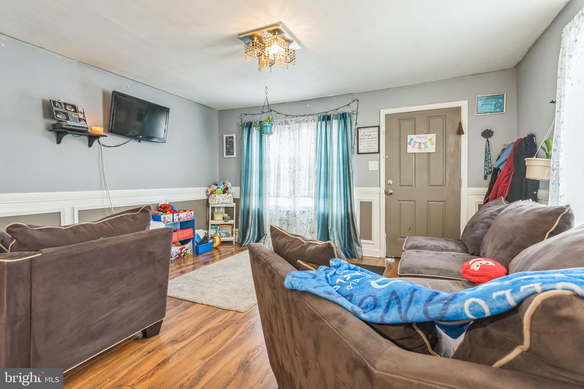 HOLMESBURG - Residential