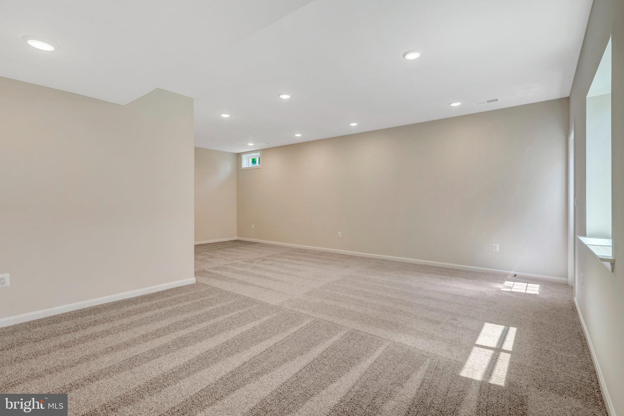 WILDERNESS SHORES - Residential