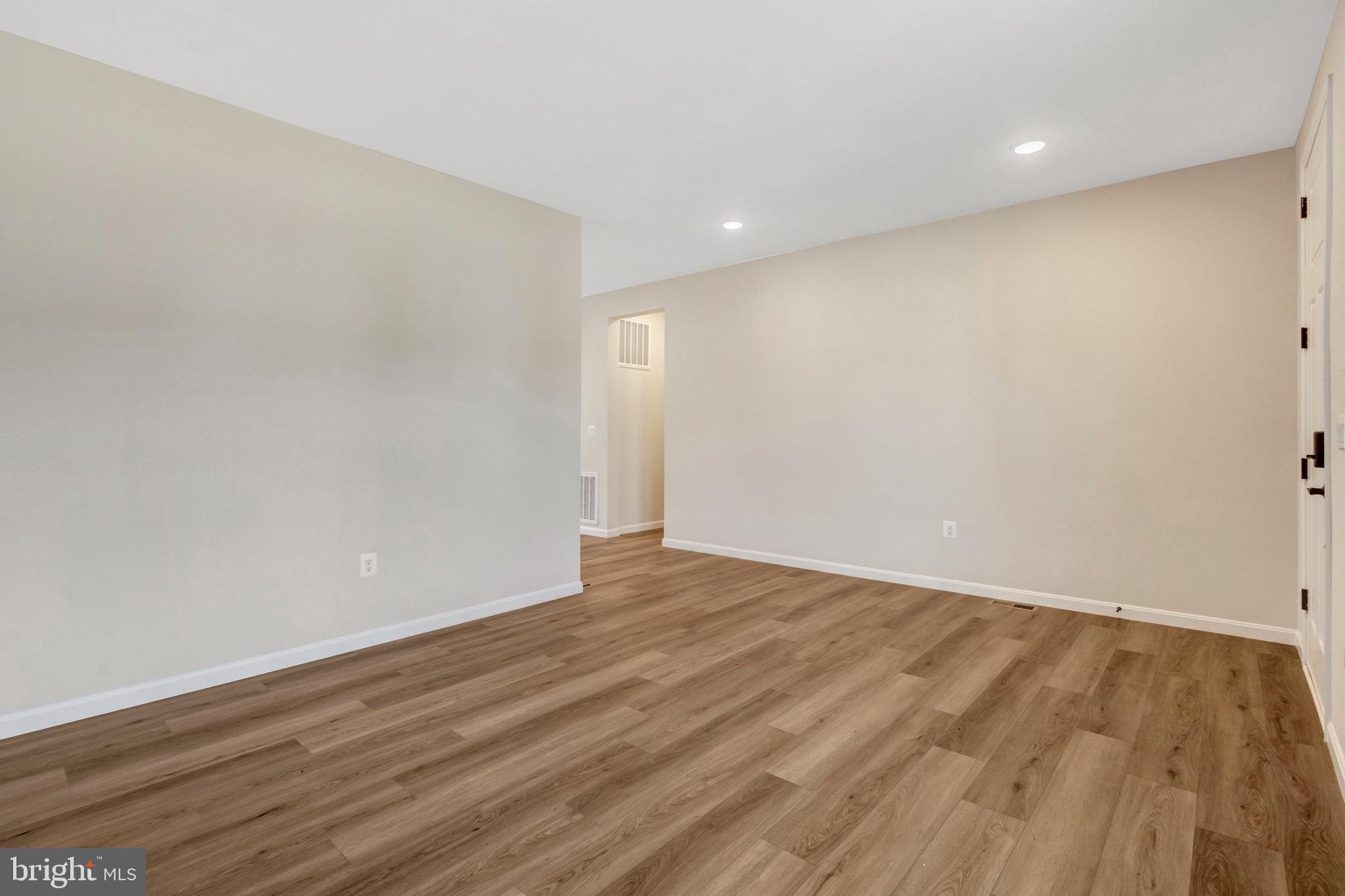 WILDERNESS SHORES - Residential