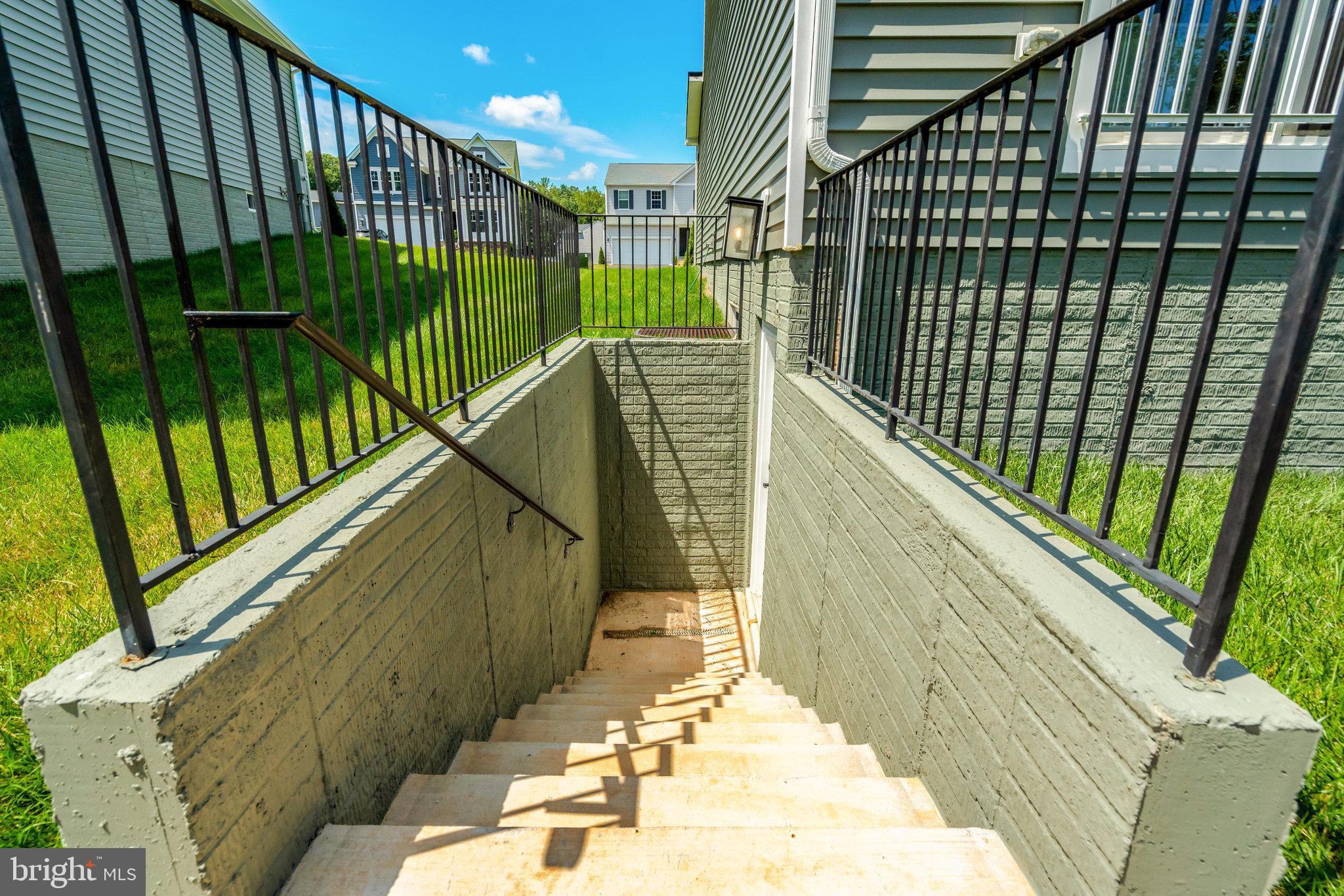 WILDERNESS SHORES - Residential