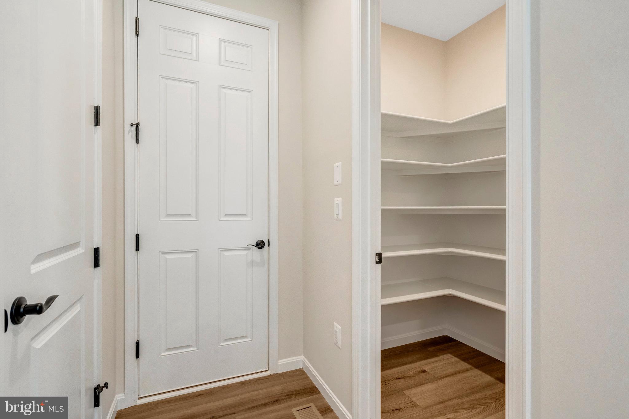 WILDERNESS SHORES - Residential