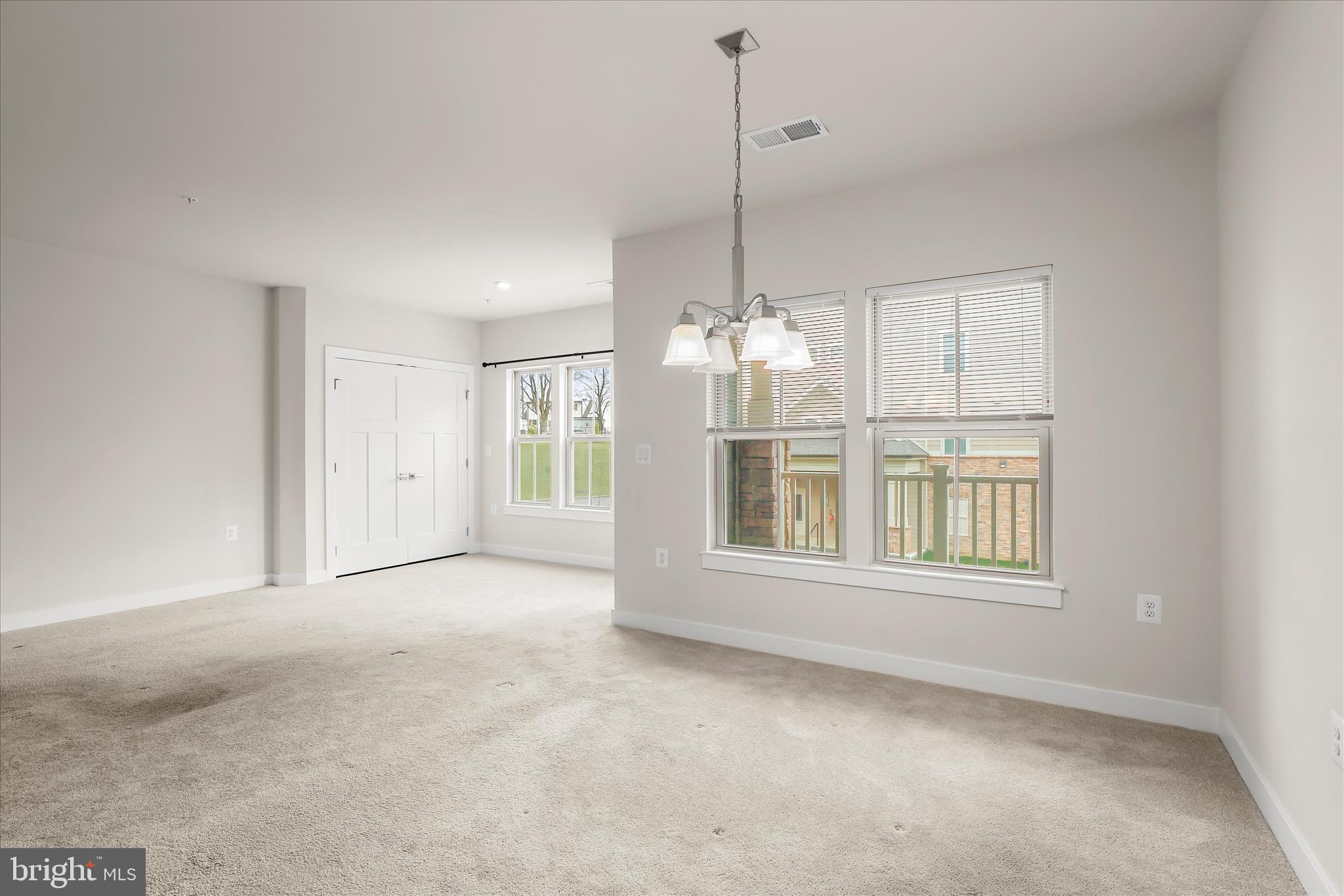 URBANA - Residential