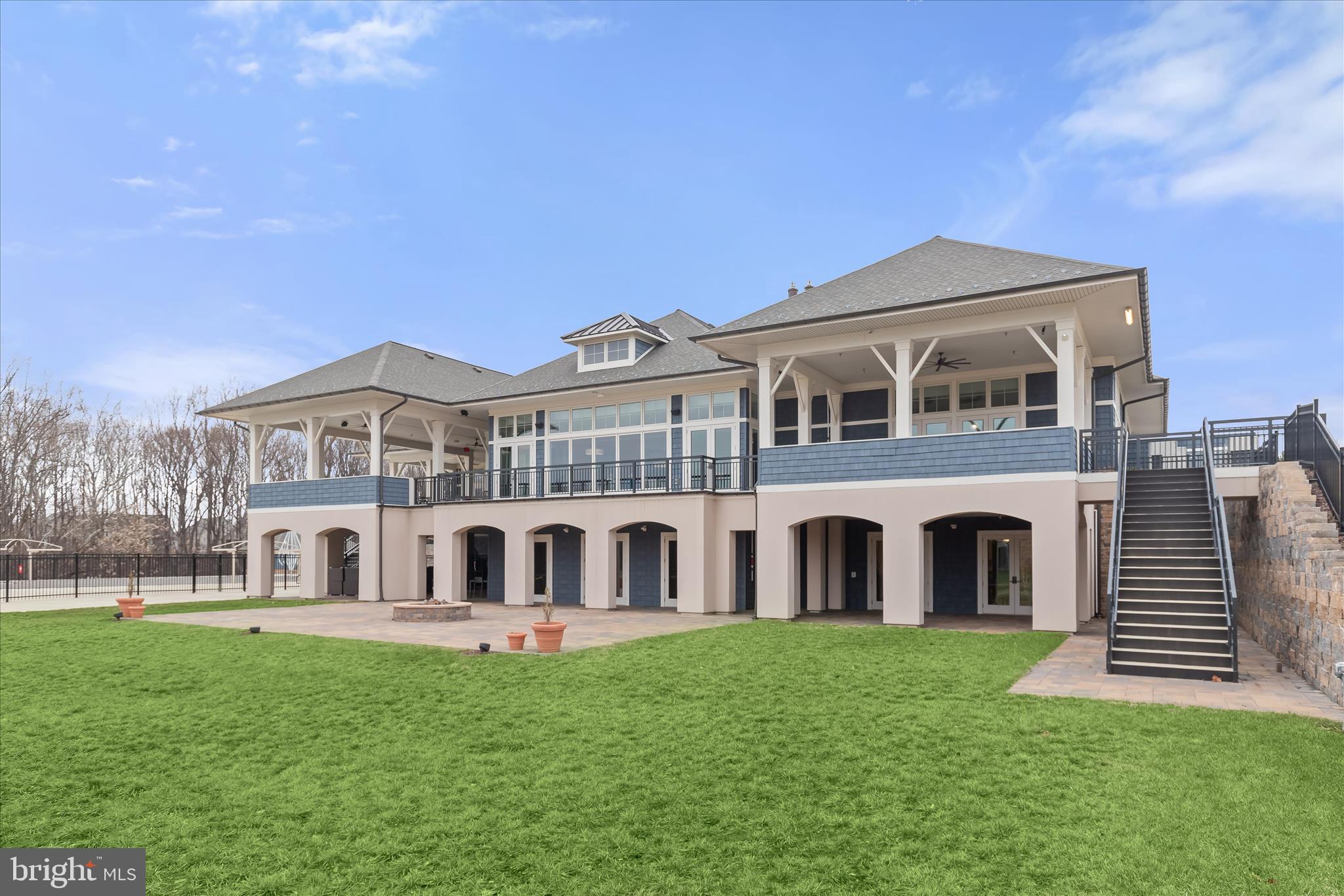 URBANA - Residential