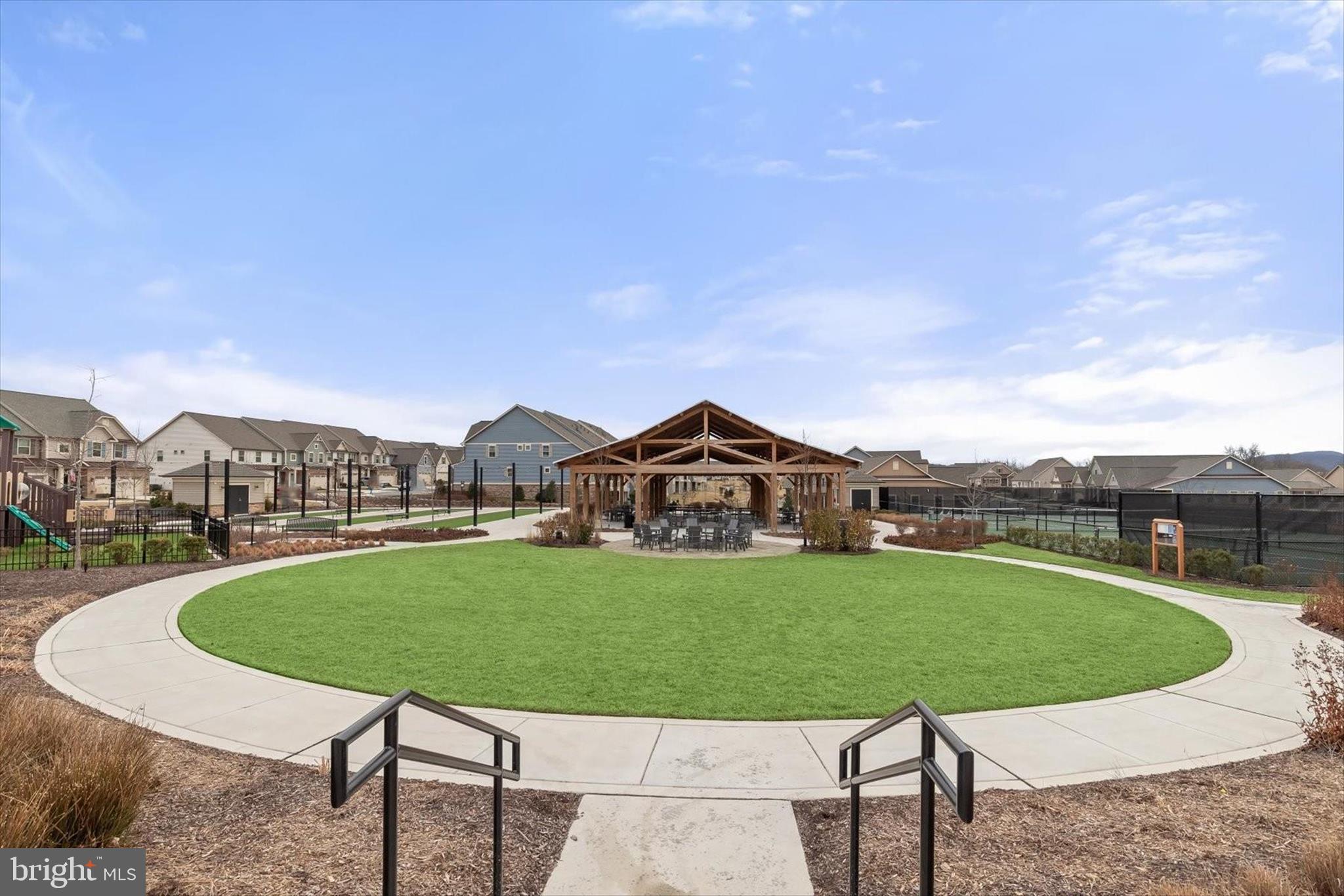 URBANA - Residential