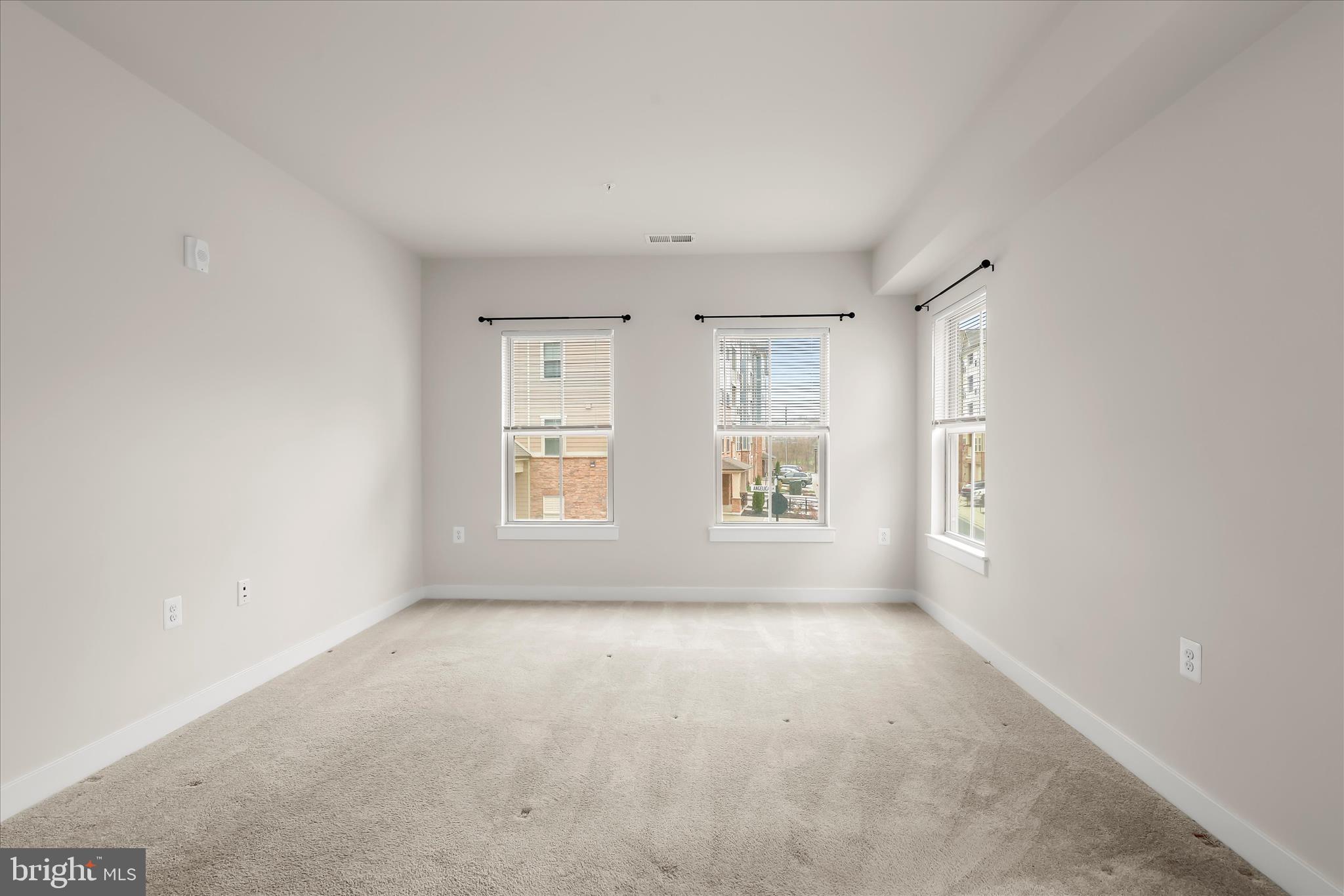 URBANA - Residential