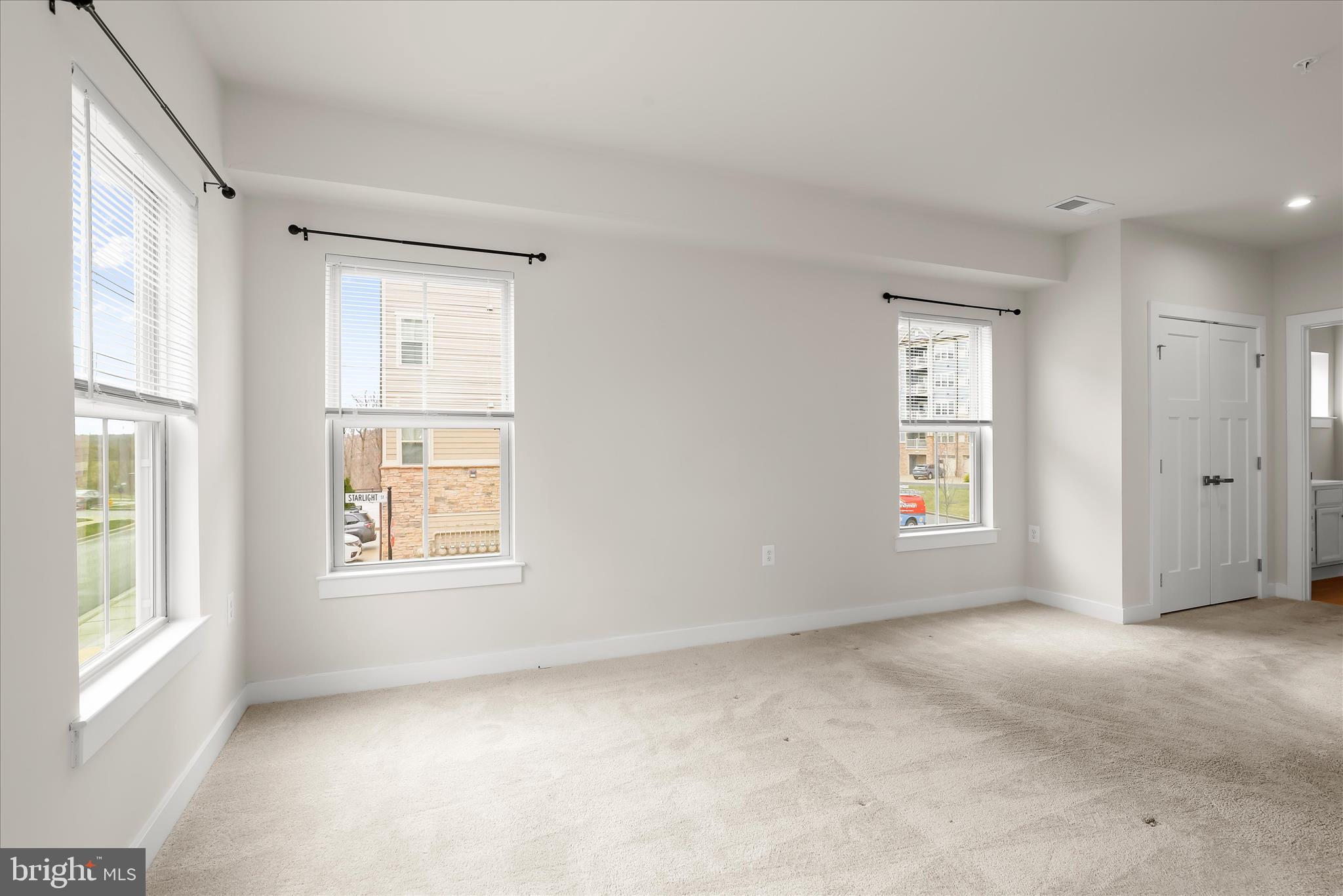 URBANA - Residential