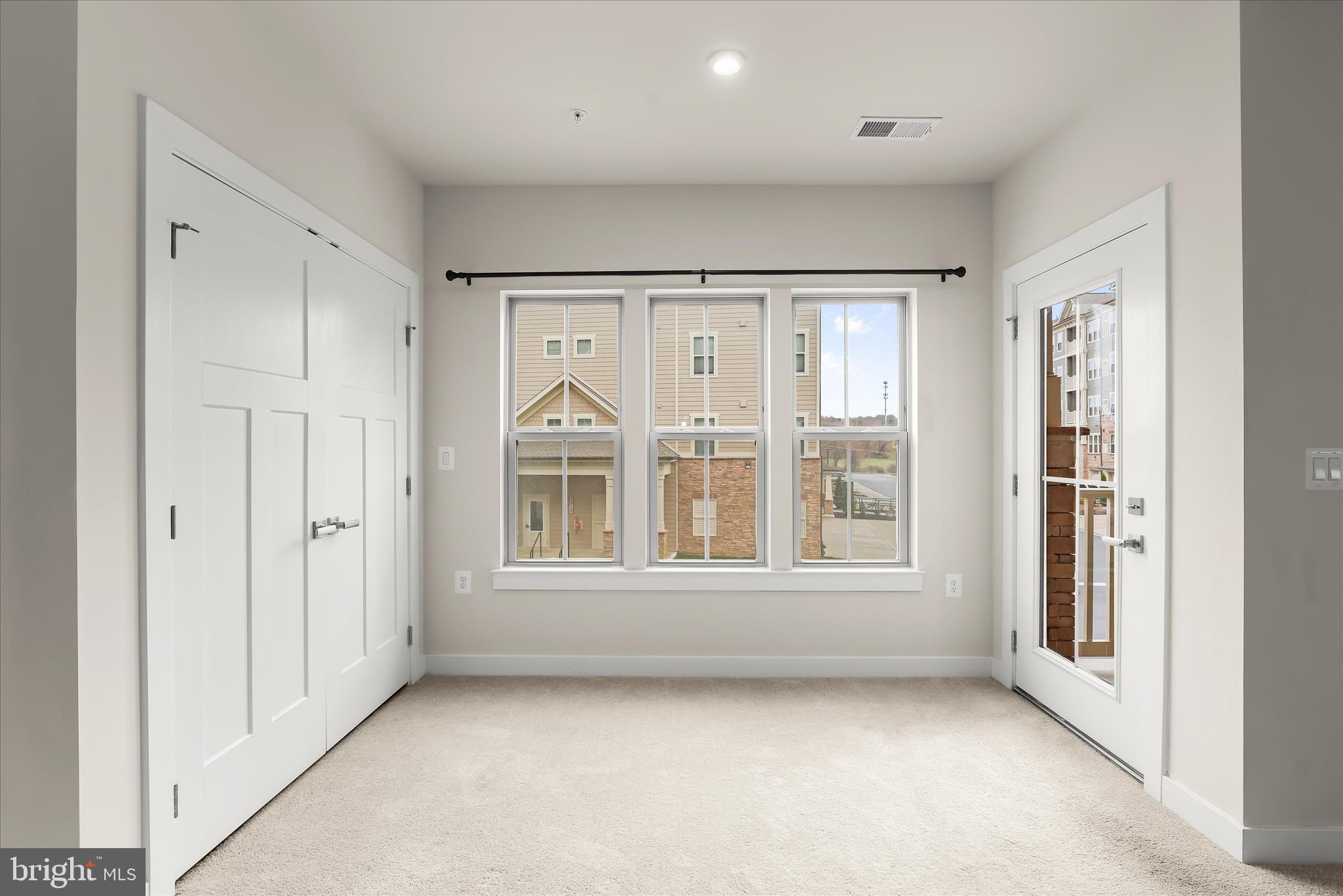 URBANA - Residential