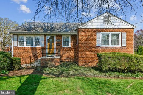 Photo of 4704 Cardinal Avenue, BELTSVILLE, MD 20705 (MLS # MDPG2196926)