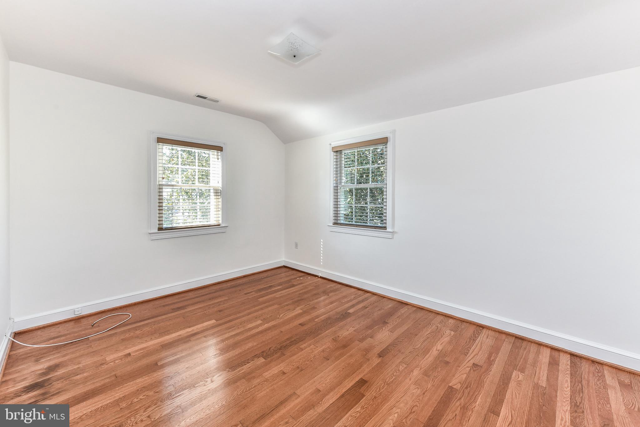 ARLINGTON FOREST - Residential Lease