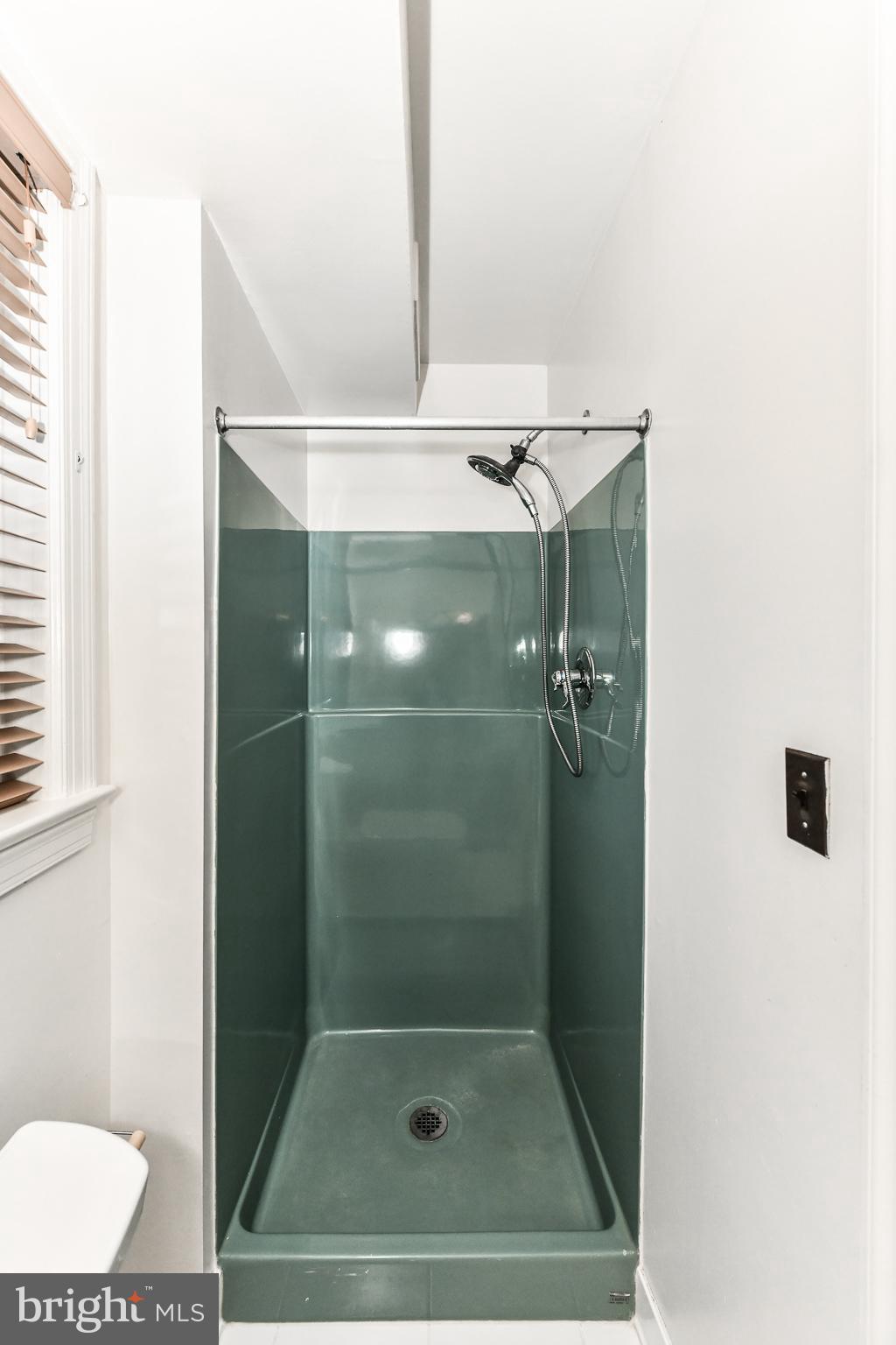 ARLINGTON FOREST - Residential Lease