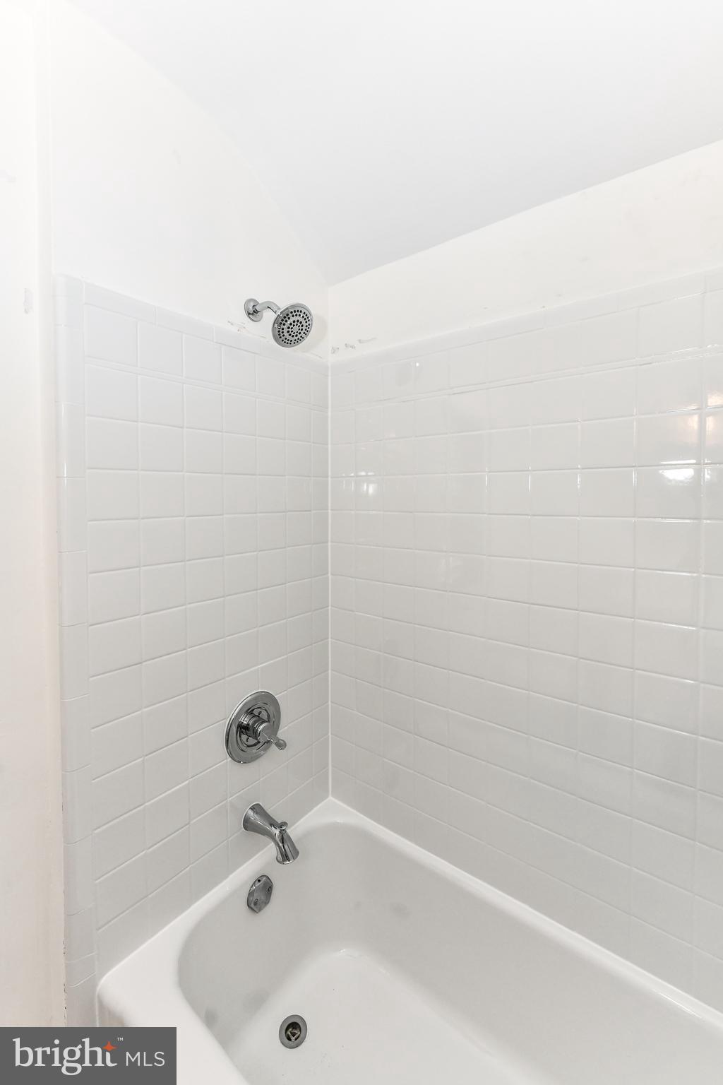 ARLINGTON FOREST - Residential Lease