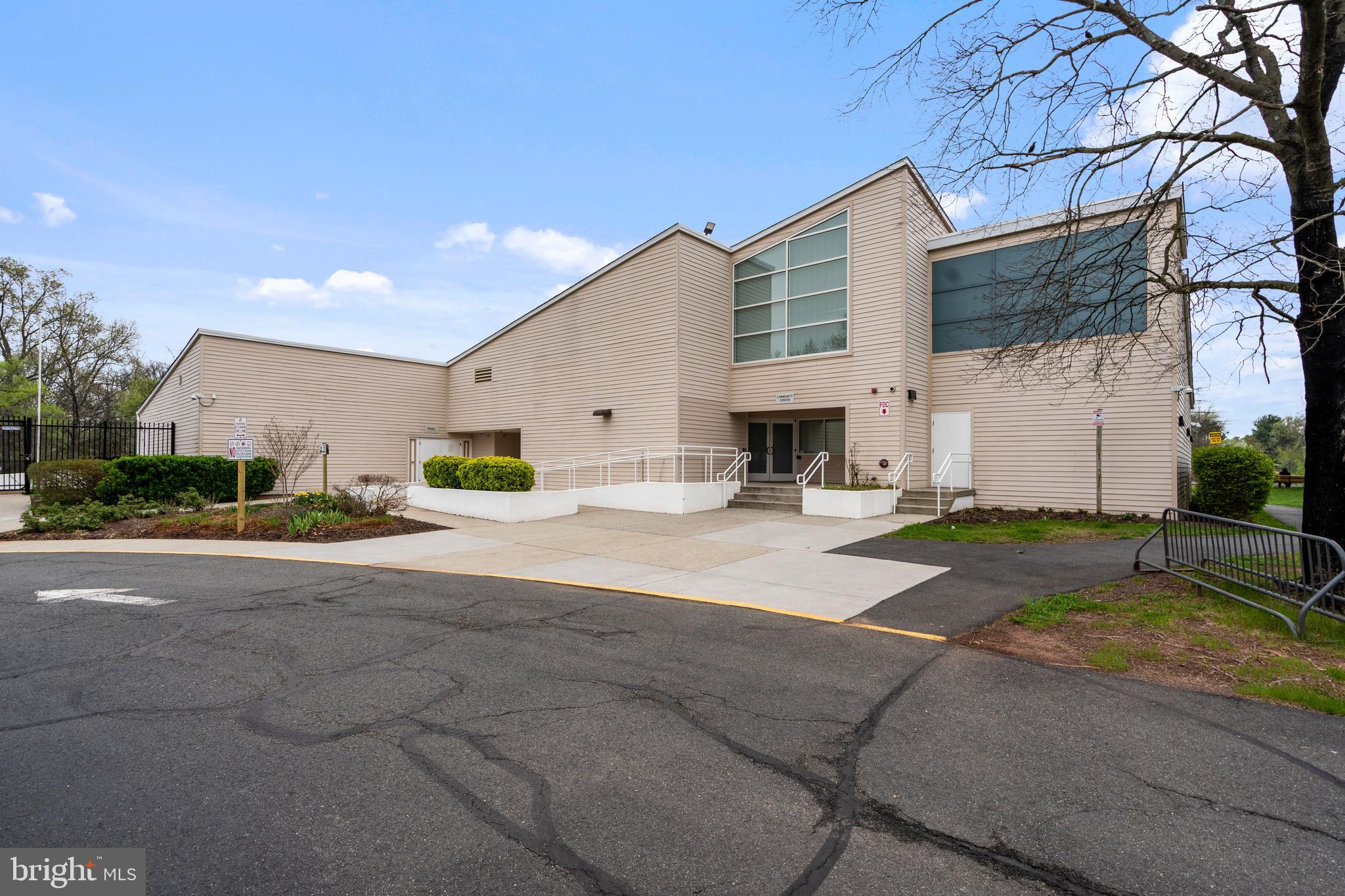 SUGARLAND RUN - Residential