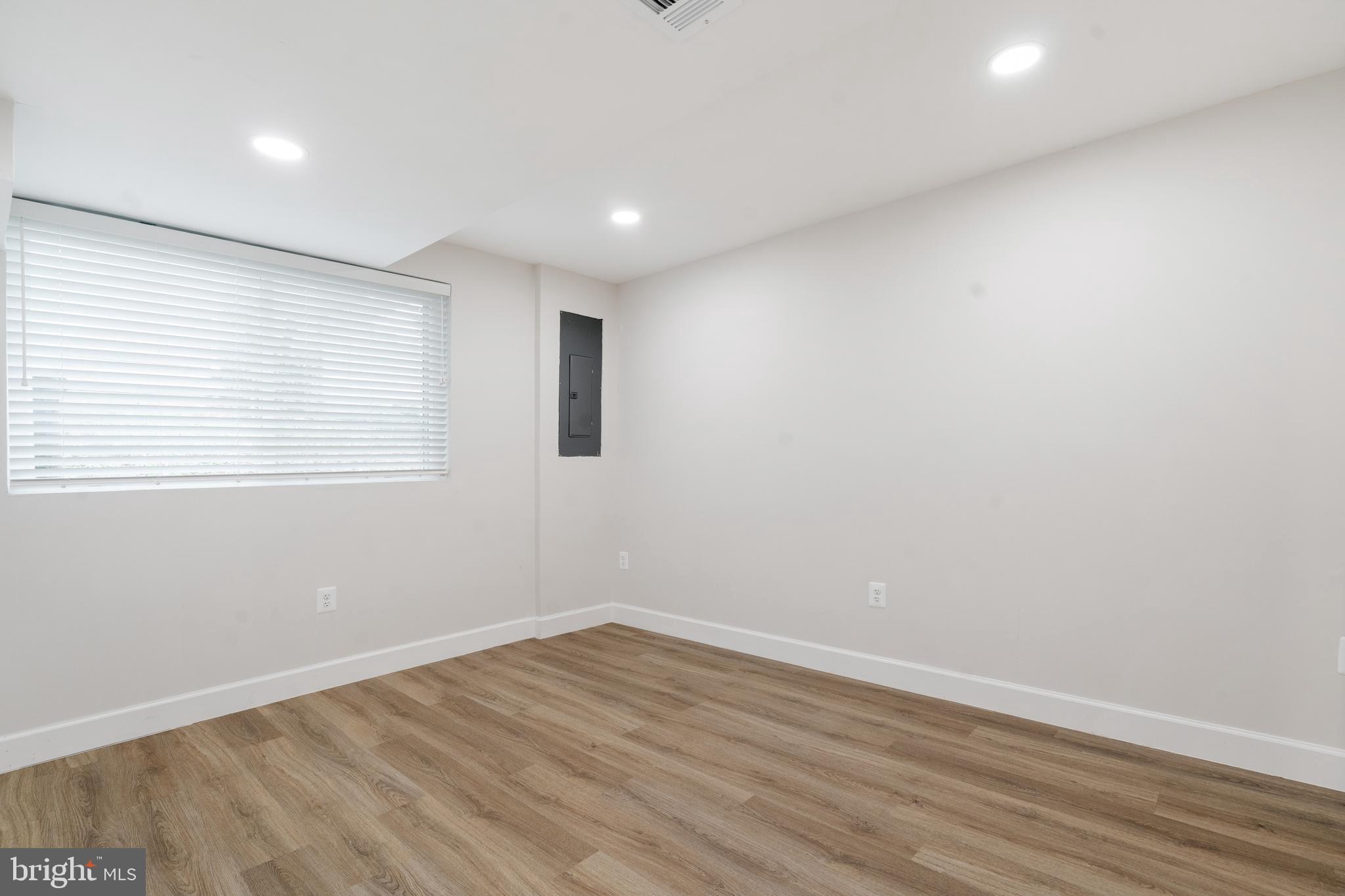 SUGARLAND RUN - Residential