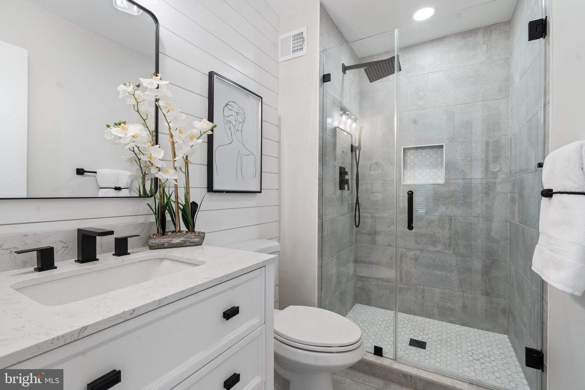 SUGARLAND RUN - Residential